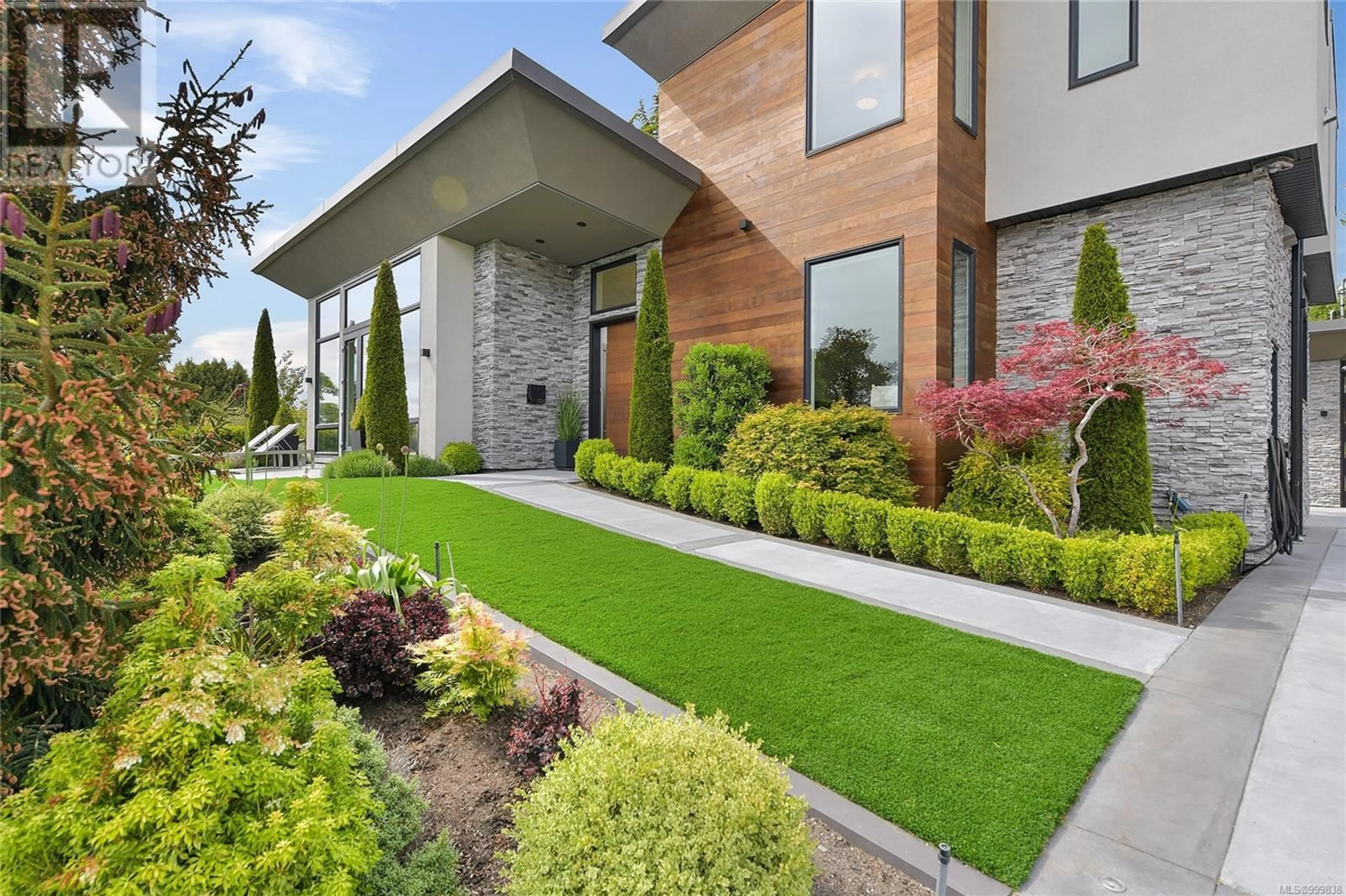 Unknown for 2324 MIDDOWNE ROAD, Oak Bay British Columbia V8R3K5