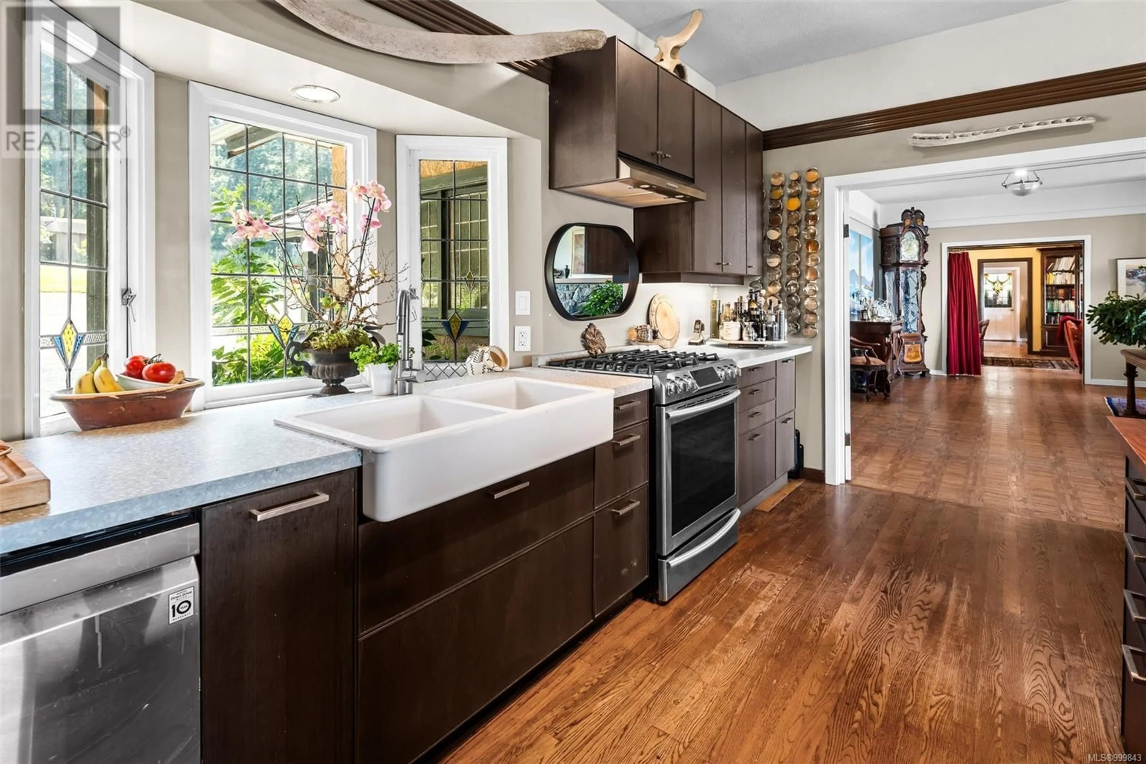 Open concept kitchen, unknown for 474 STICKS ALLISON ROAD, Galiano Island British Columbia V0N1P0
