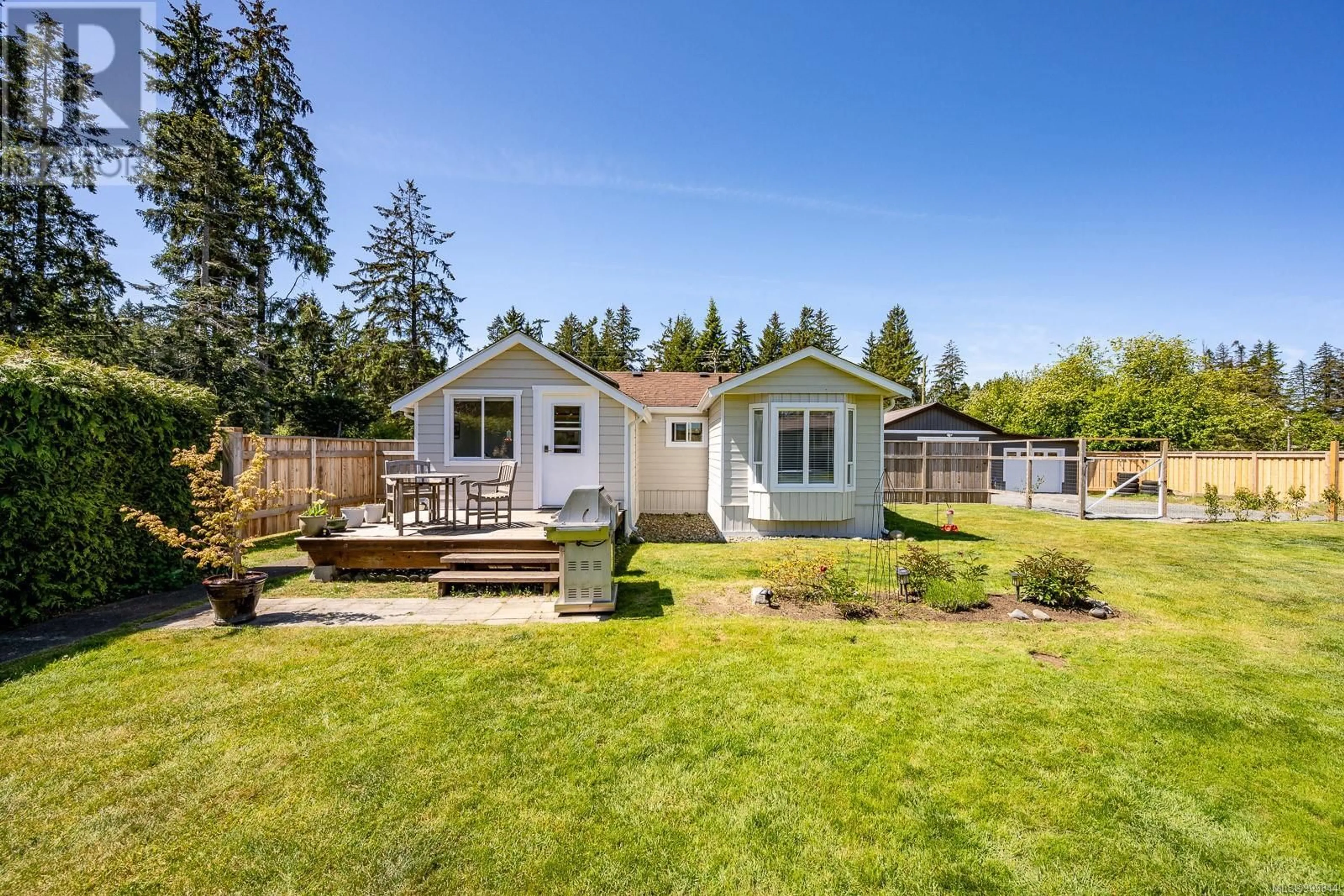 Home with vinyl exterior material, unknown for 9074 CLARKSON AVENUE, Black Creek British Columbia V9J1B3