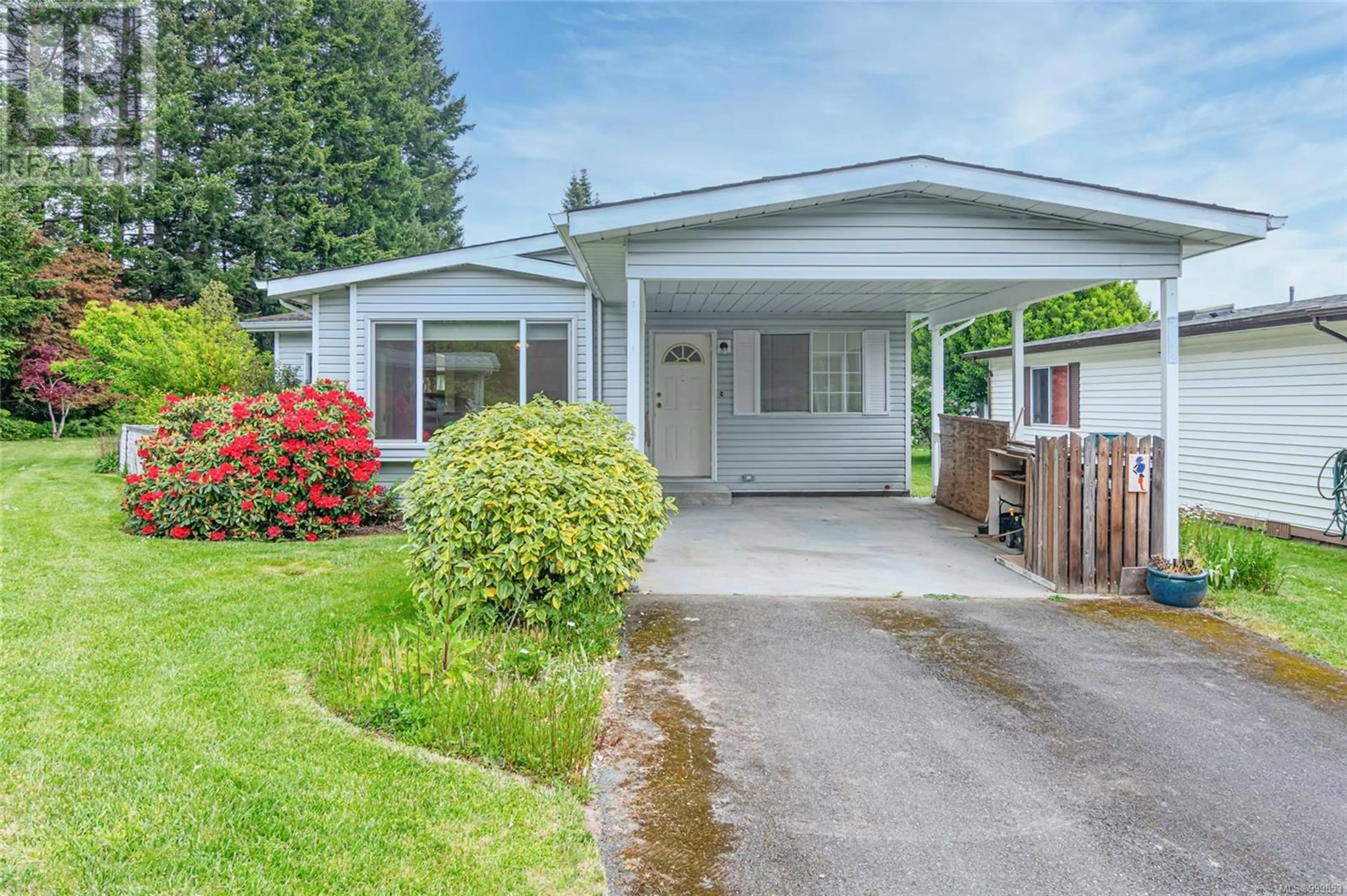 Home with vinyl exterior material, street for 2032 - 135 BRINKWORTHY ROAD, Salt Spring British Columbia V8K1S3