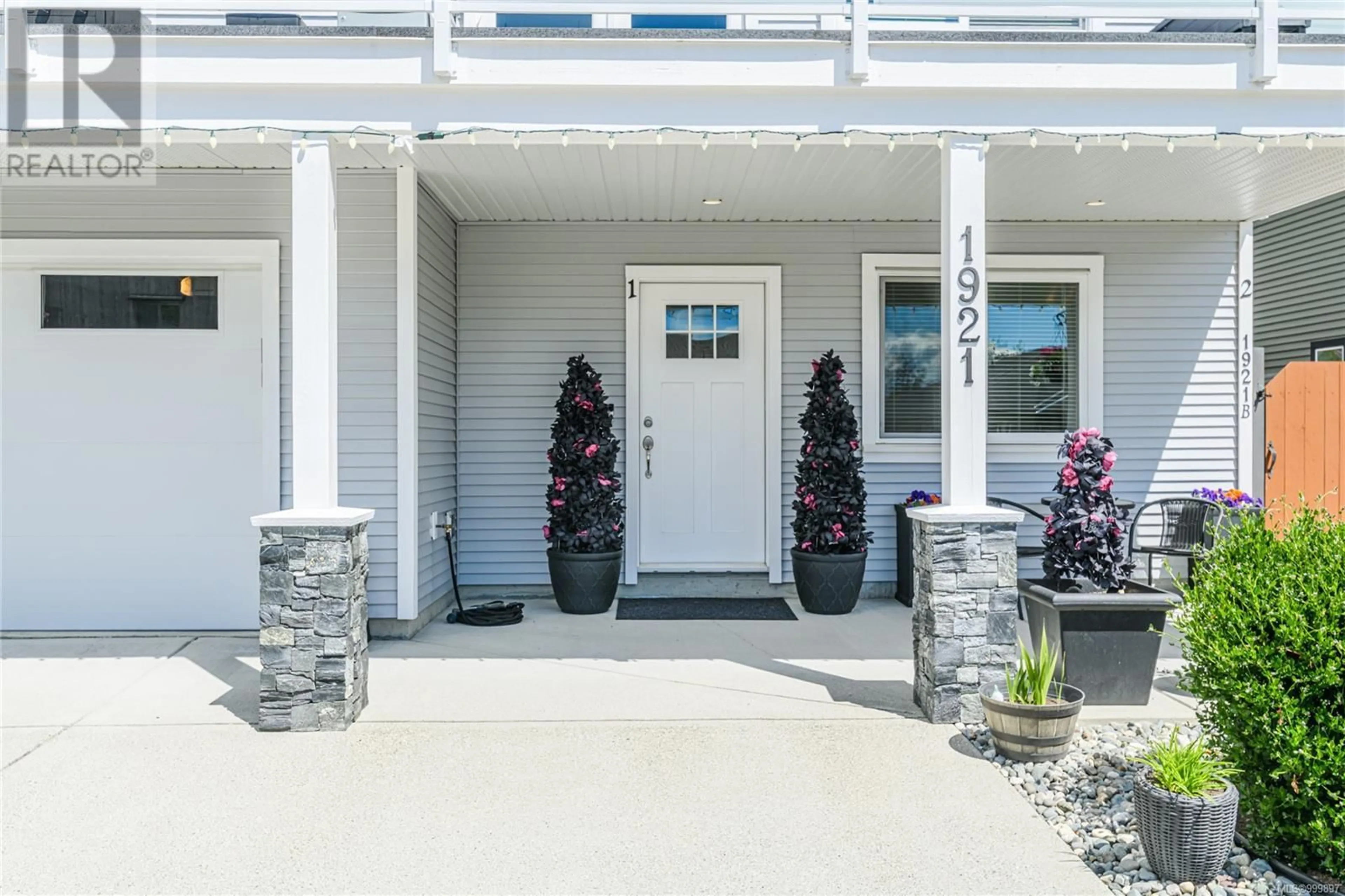 Indoor entryway for 1921 TOMINNY ROAD, Sooke British Columbia V9Z0P8