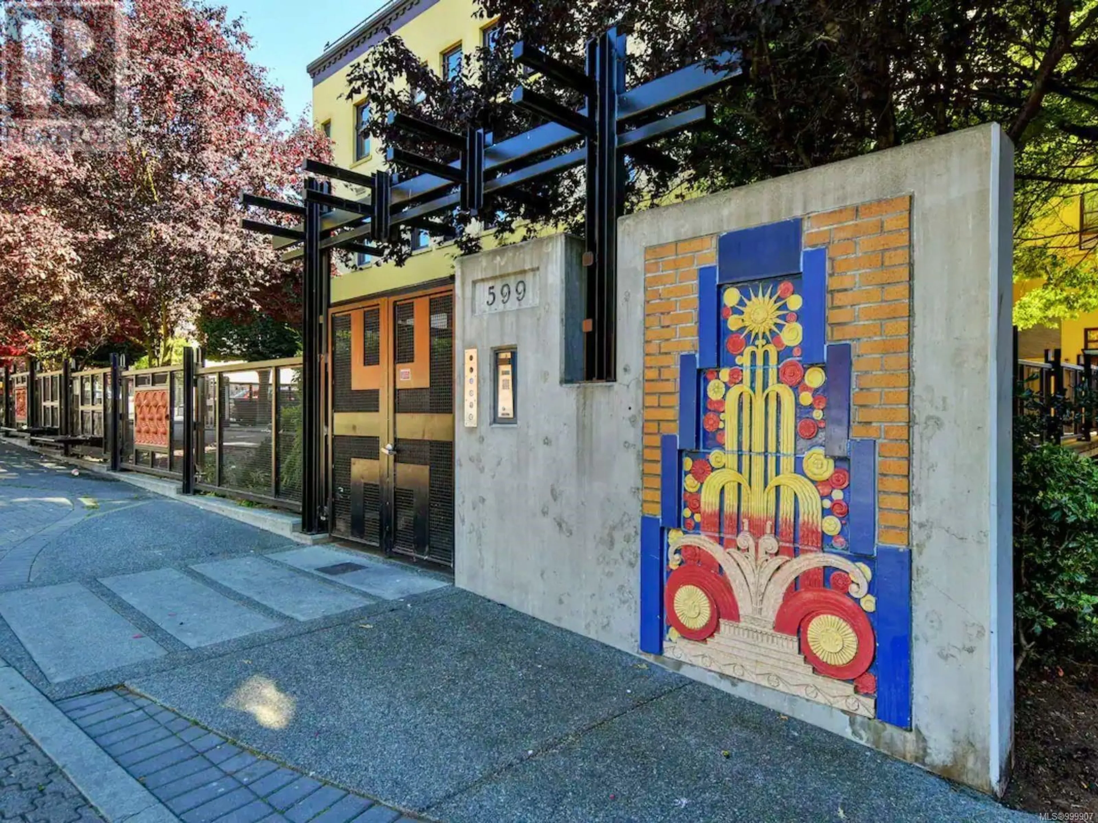 Unknown for 213 - 599 PANDORA AVENUE, Victoria British Columbia V8W1N5