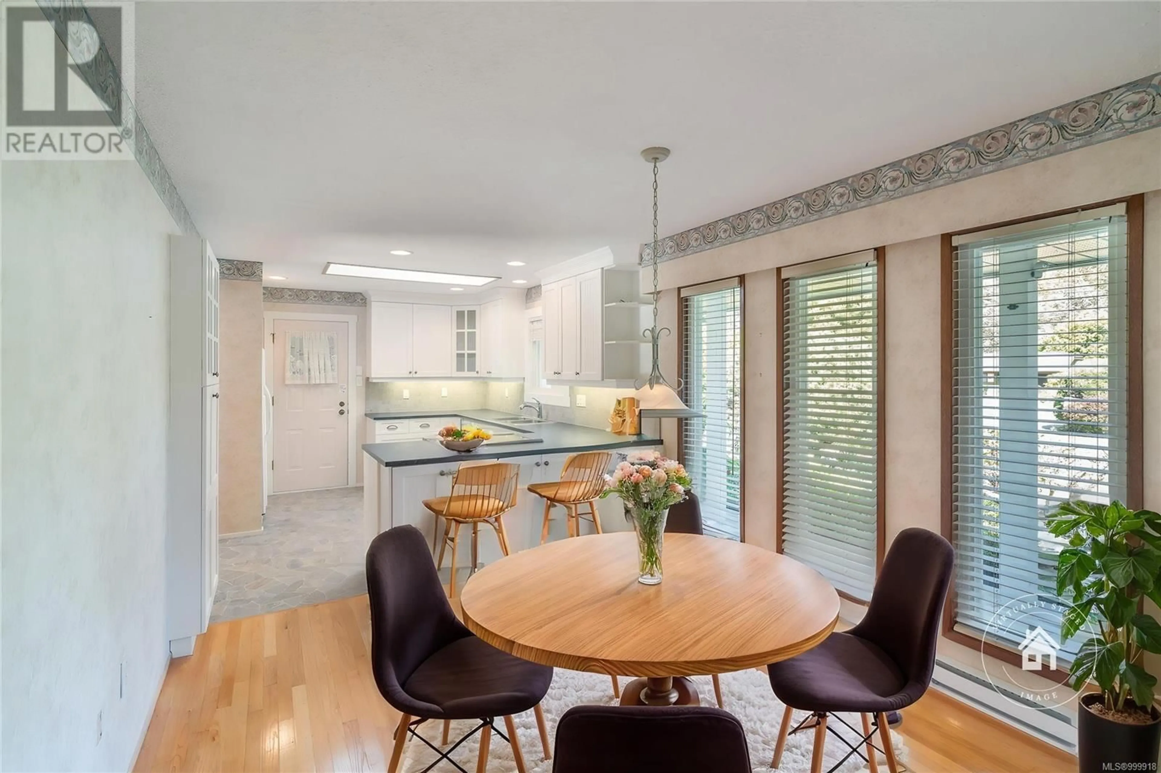 Open concept kitchen, ceramic/tile floor for 1050 MALLARD PLACE, Qualicum Beach British Columbia V9K1S7