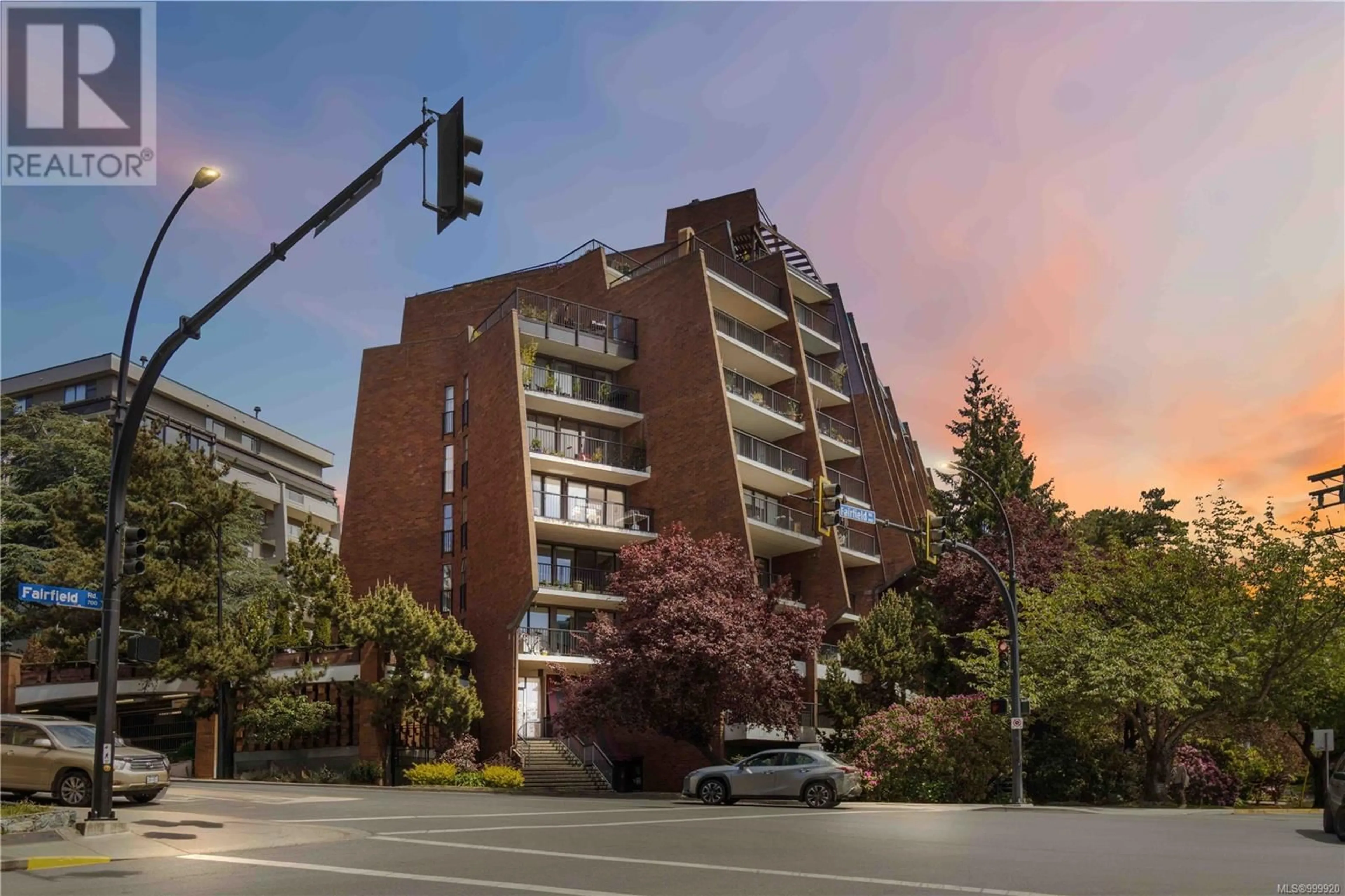 Unknown for 301 - 777 BLANSHARD STREET, Victoria British Columbia V8W2G9