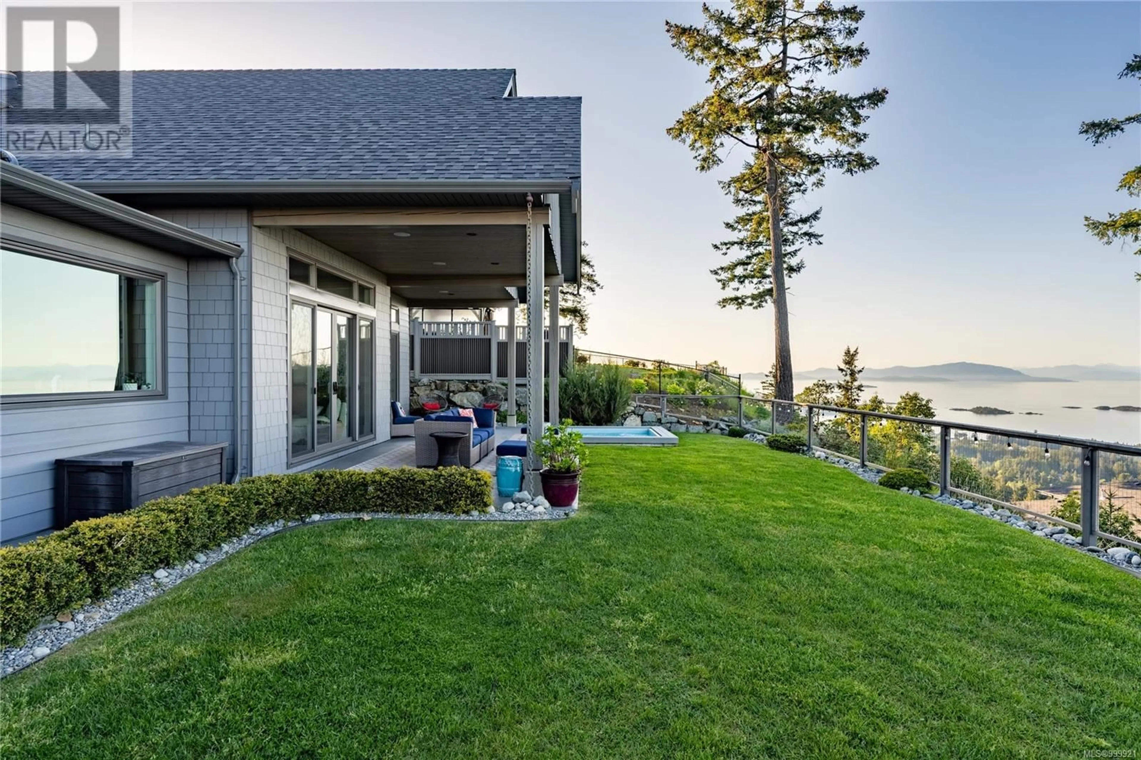 Patio, water/lake/river/ocean view for 7490 COPLEY RIDGE DRIVE, Lantzville British Columbia V0R2H0