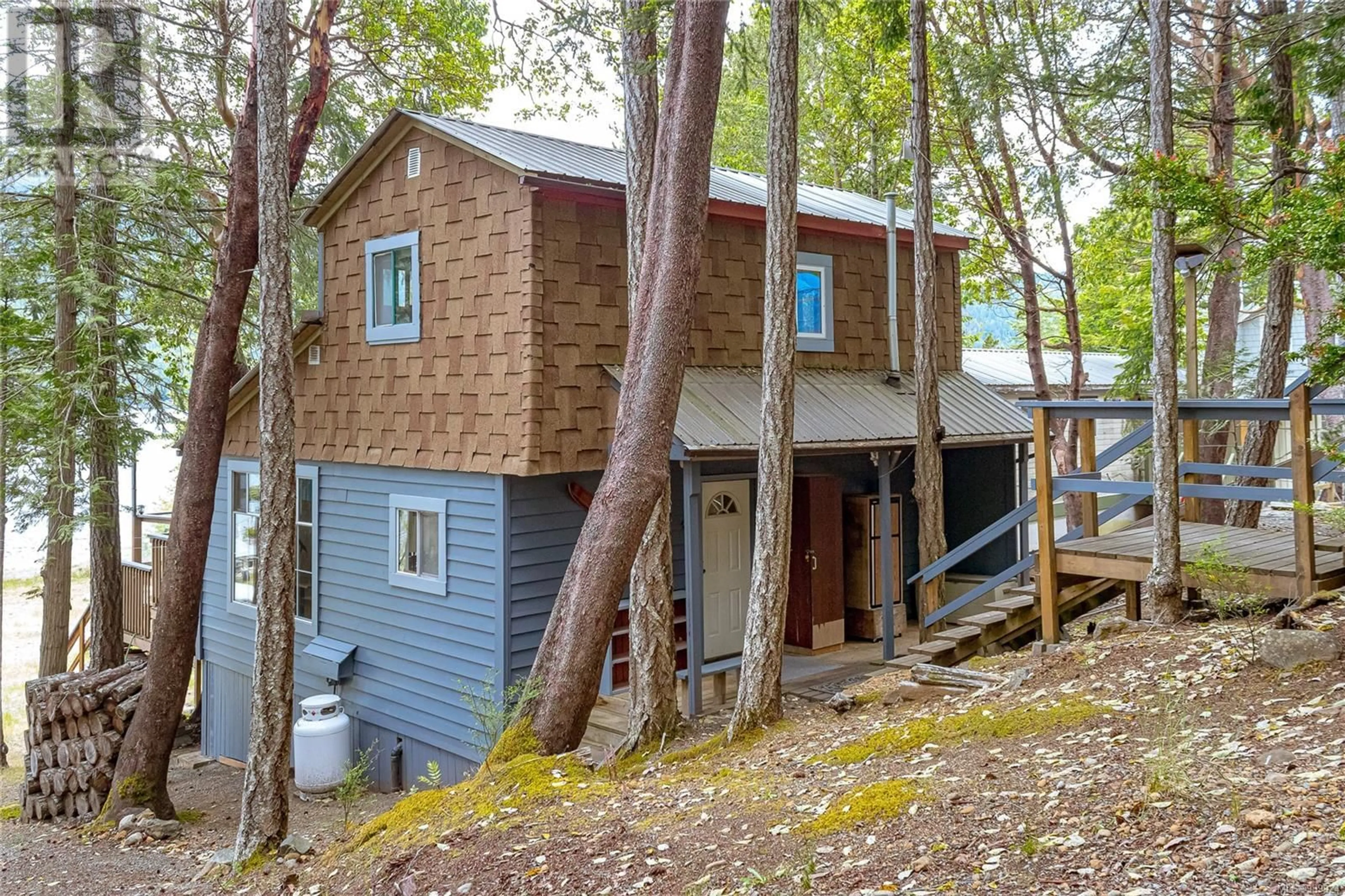 Unknown for 3192 BAY ROAD, Qualicum Beach British Columbia V9K2L7