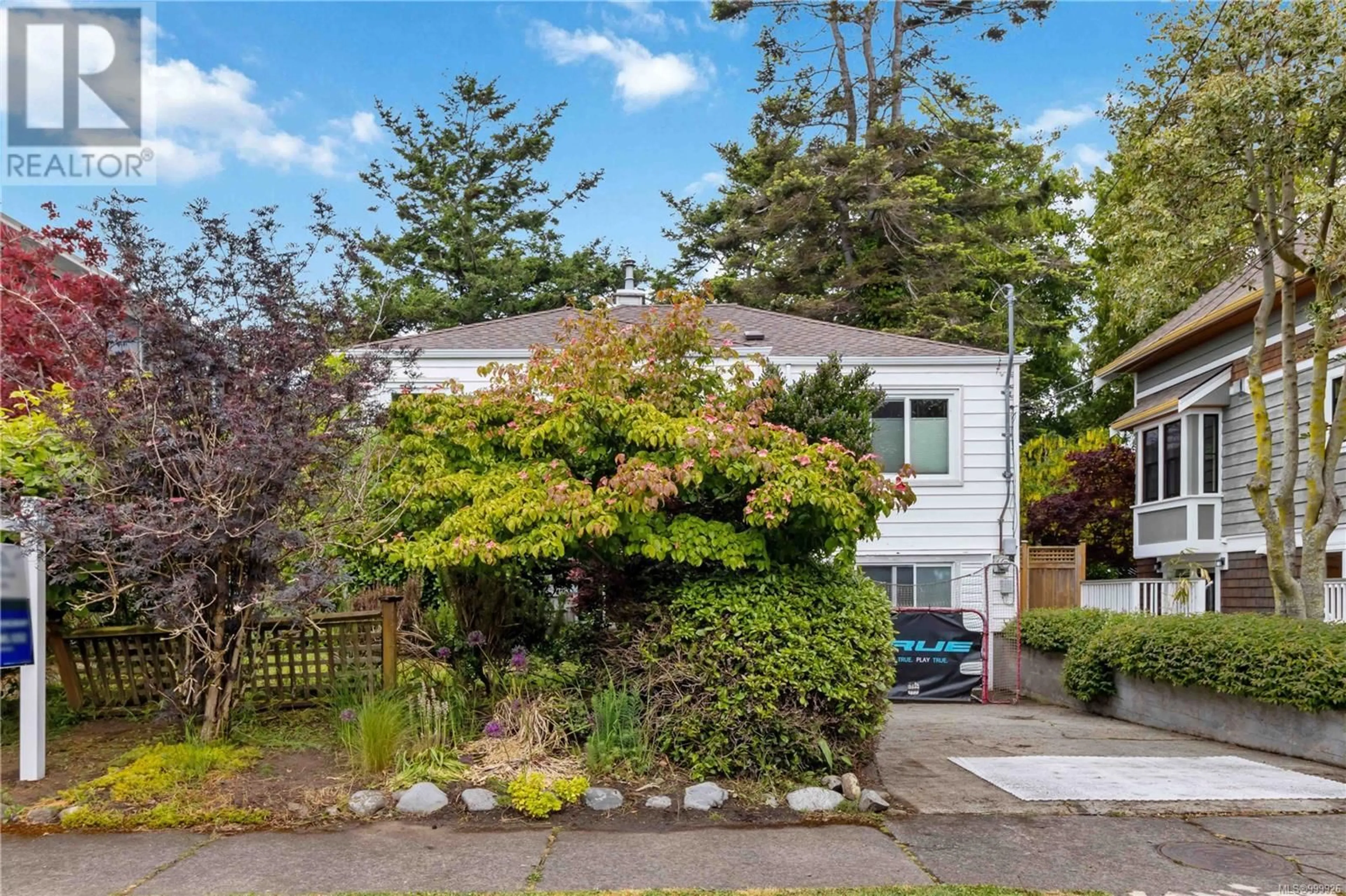 Unknown for 140 OLIVE STREET, Victoria British Columbia V8S3H3