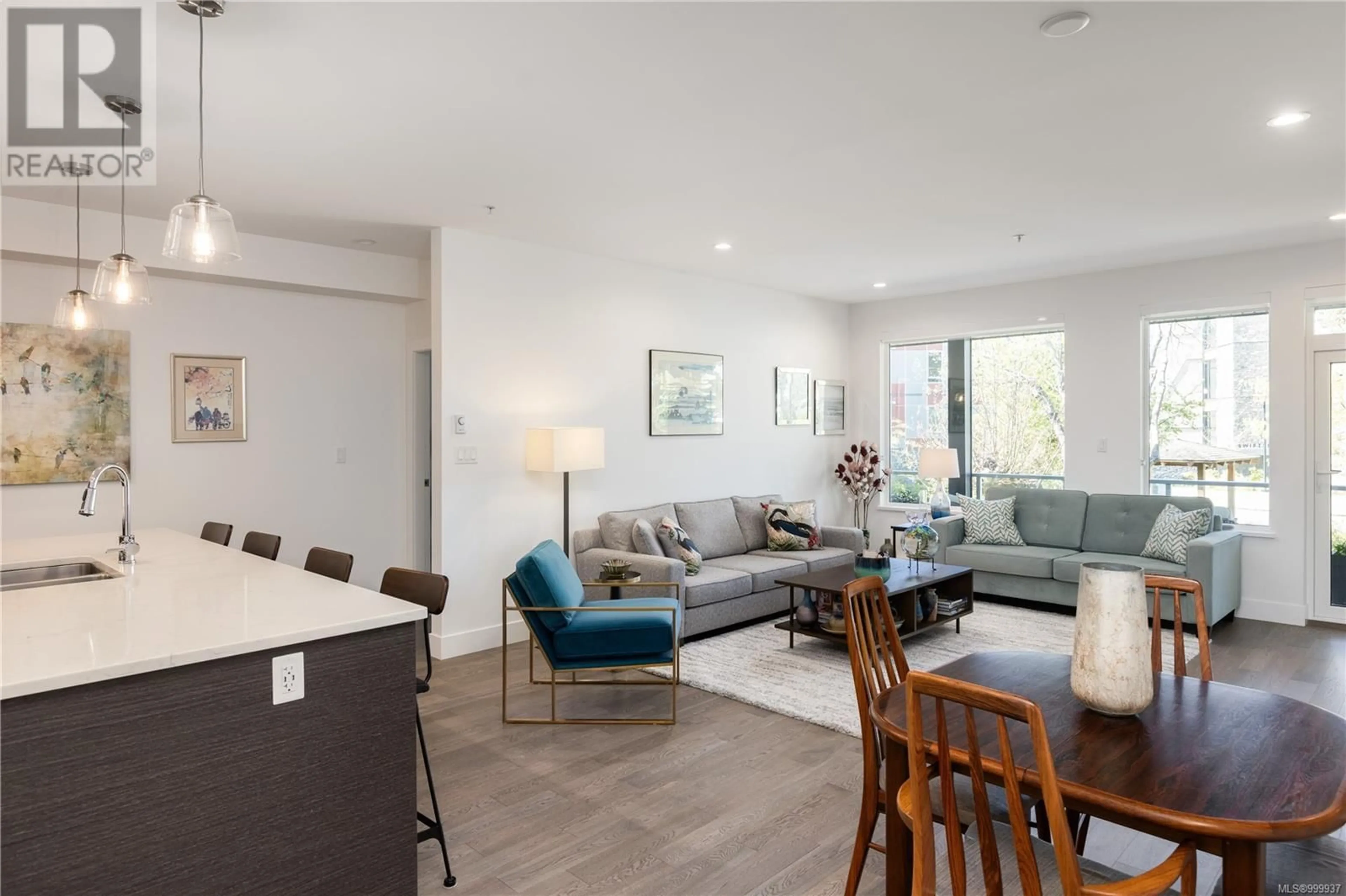 Living room with furniture, unknown for 205 - 10660 MCDONALD PARK ROAD, North Saanich British Columbia V8L5S7