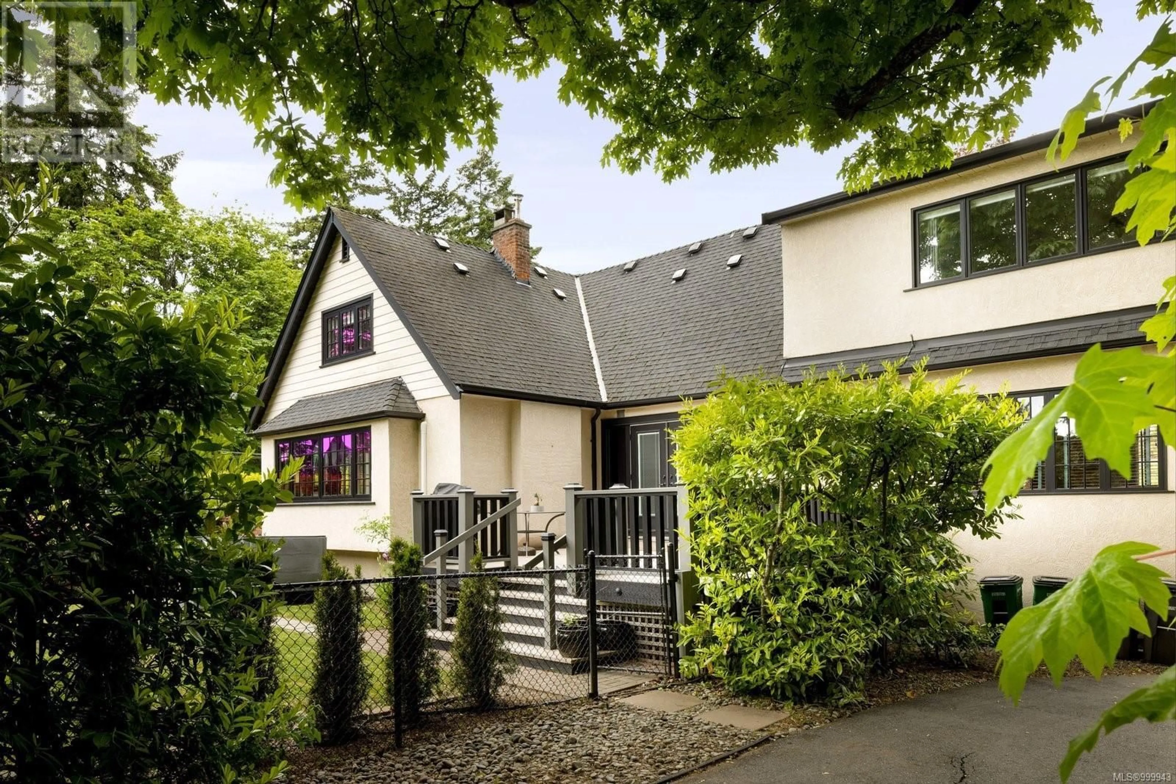 Home with brick exterior material, street for 5208 DEL MONTE AVENUE, Saanich British Columbia V8Y1X2