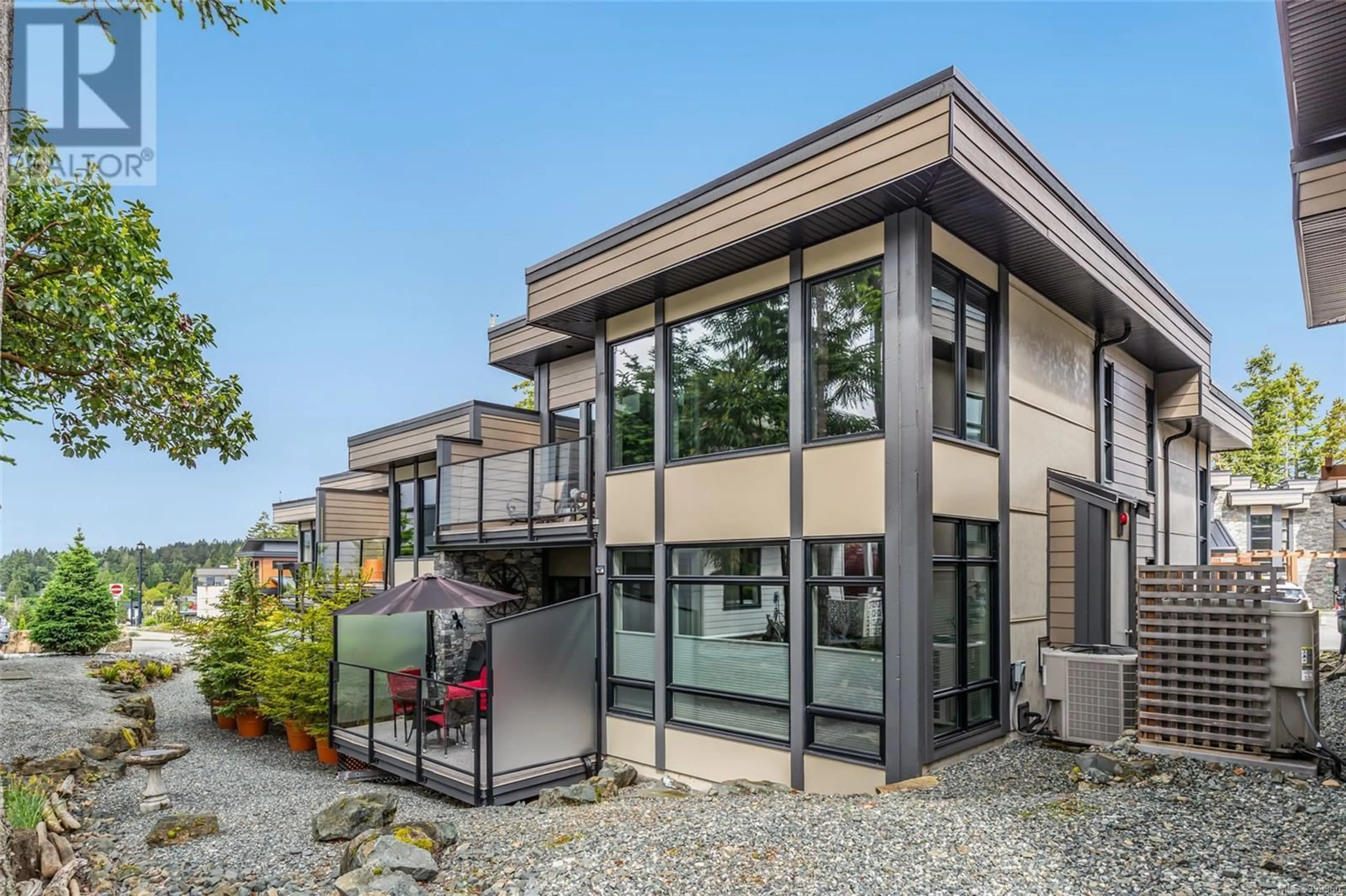 Home with vinyl exterior material, street for 3417 OCEAN MIST PLACE, Nanaimo British Columbia V9T0E7