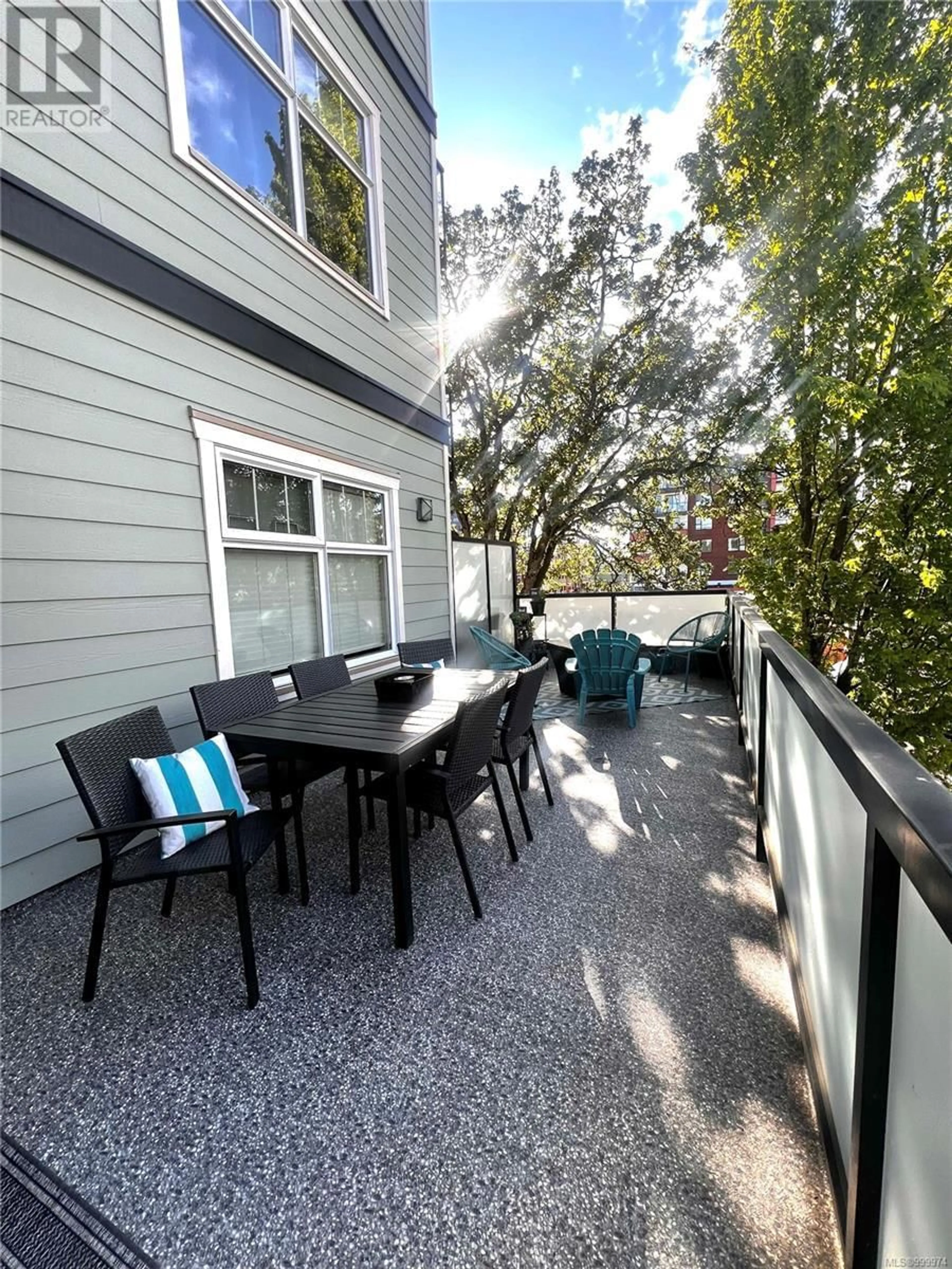 Patio, street for 203 - 2881 PEATT ROAD, Langford British Columbia V9B3V7