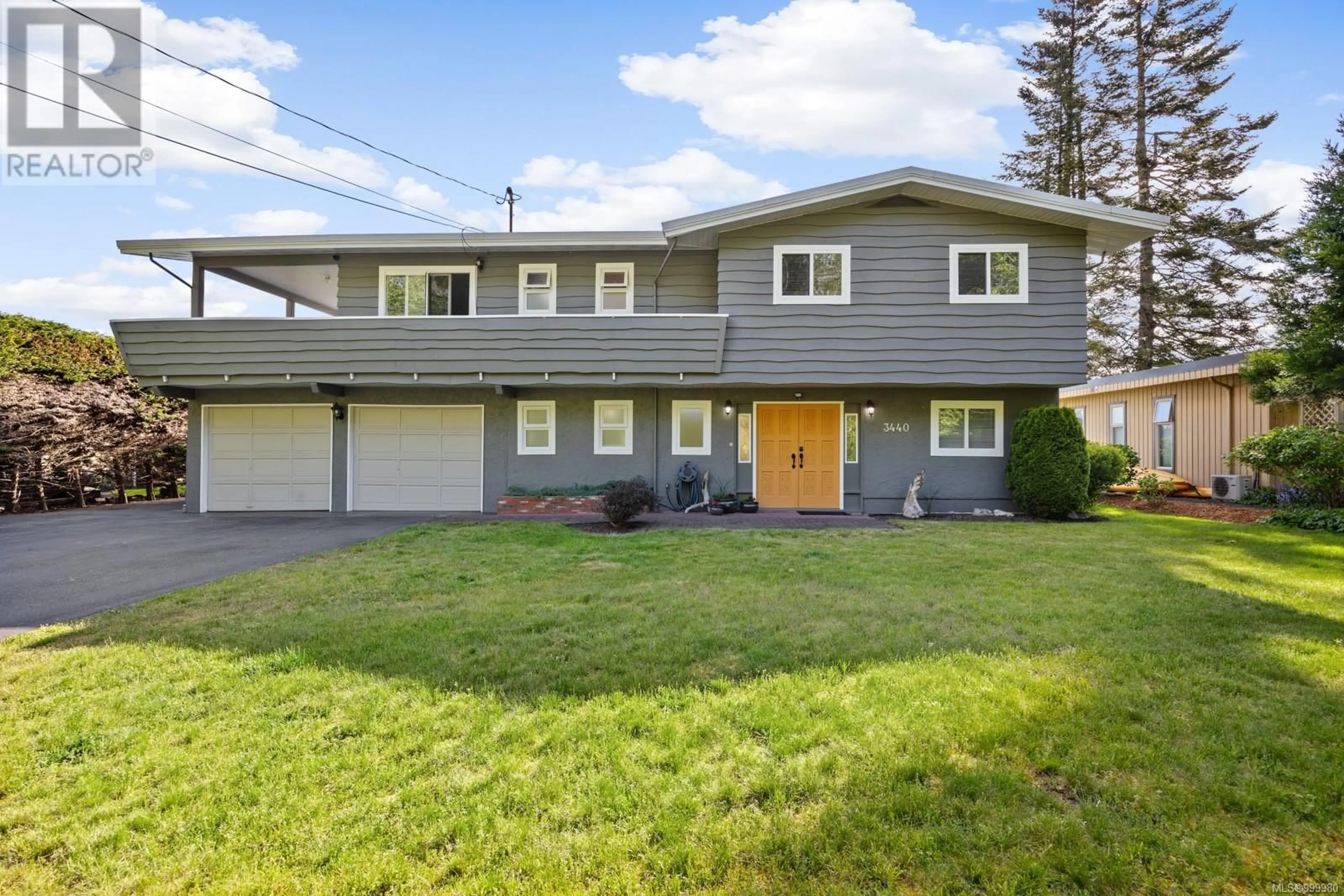 Home with vinyl exterior material, street for 3440 SANDPIPER DRIVE, Courtenay British Columbia V9N9T9