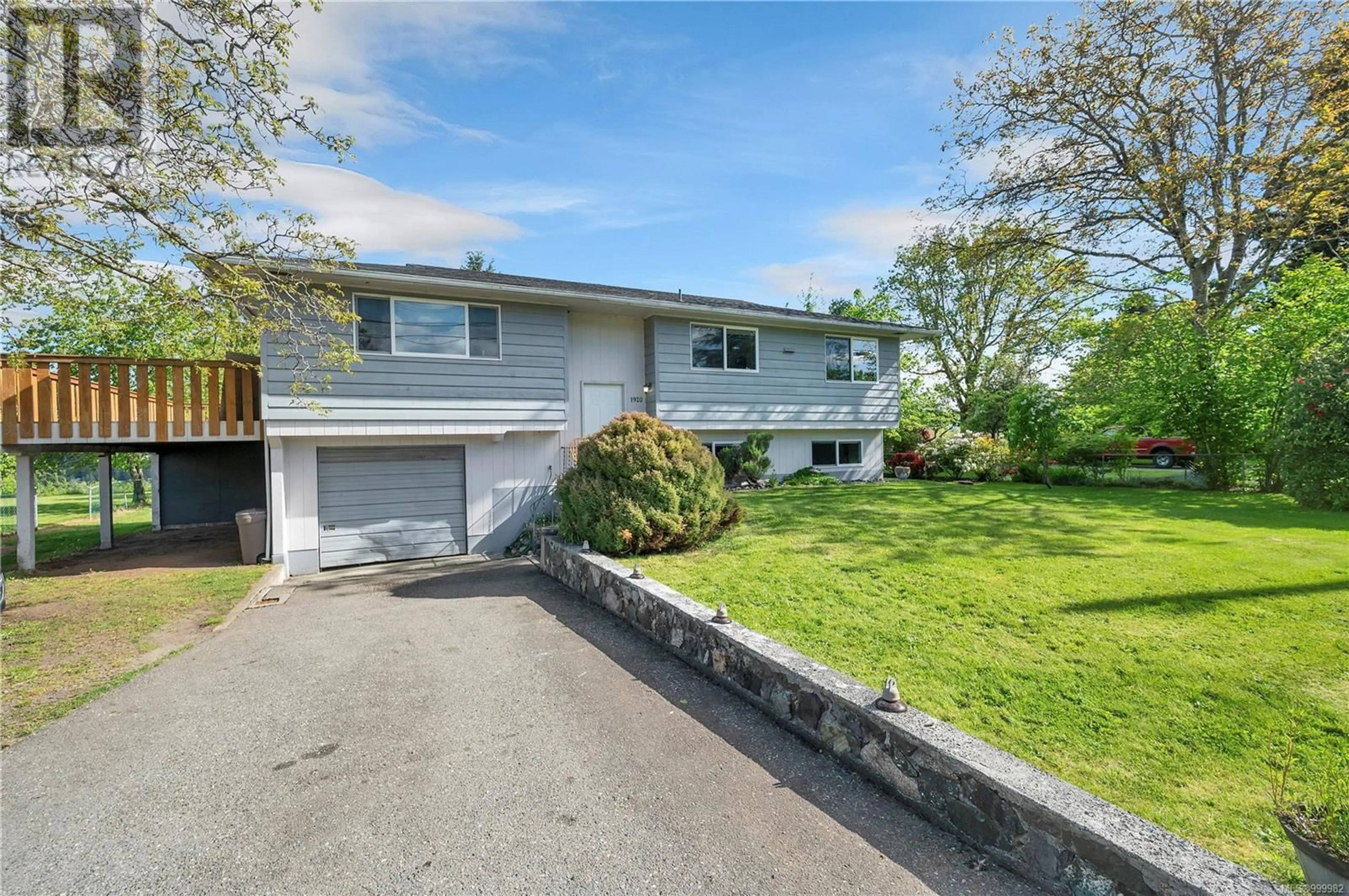 Unknown for 1920 TREELANE ROAD, Campbell River British Columbia V9W4E8