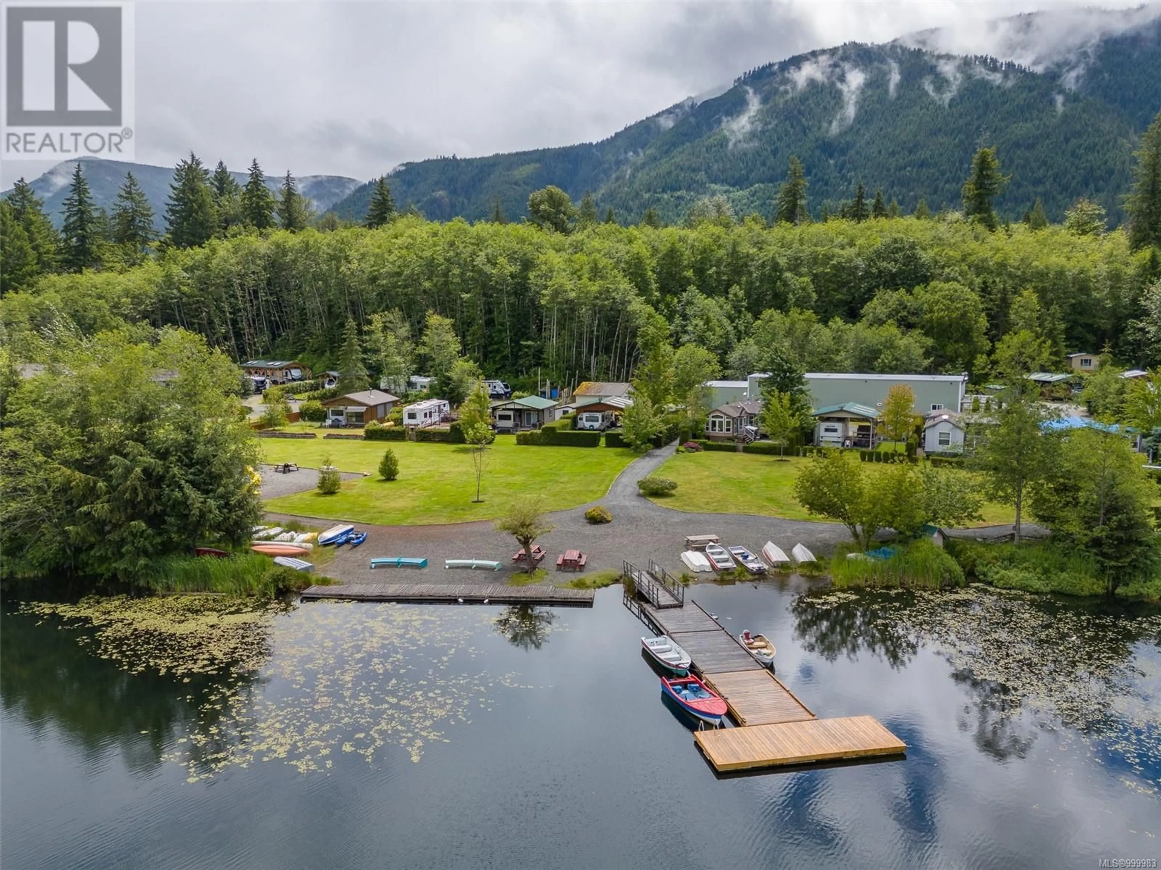 A pic from outside/outdoor area/front of a property/back of a property/a pic from drone, water/lake/river/ocean view for 5 - 8631 SOUTH SHORE ROAD, Lake Cowichan British Columbia V0R2G0
