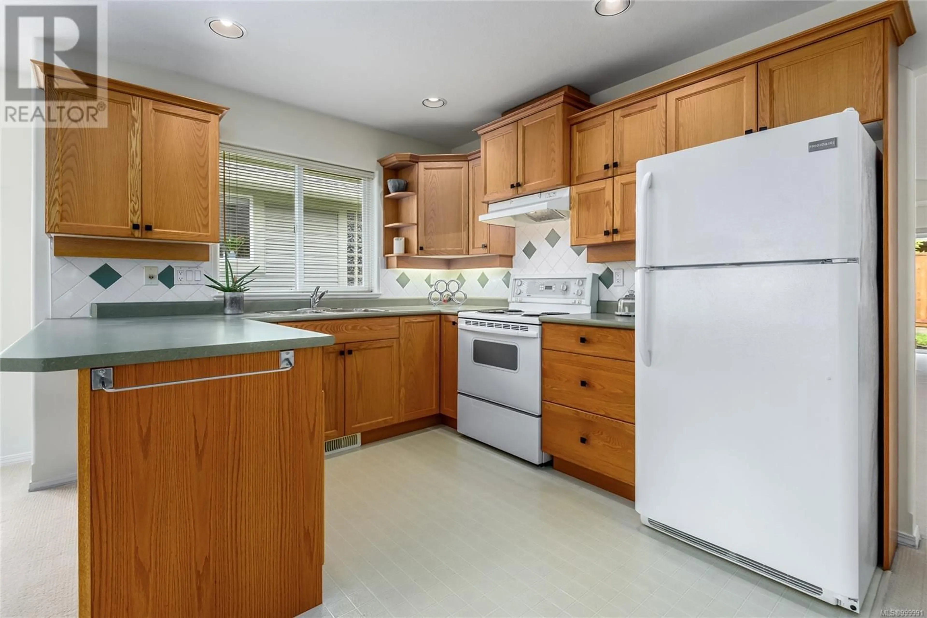 Standard kitchen, ceramic/tile floor for 8 - 1600 BALMORAL AVENUE, Comox British Columbia V9M2N2