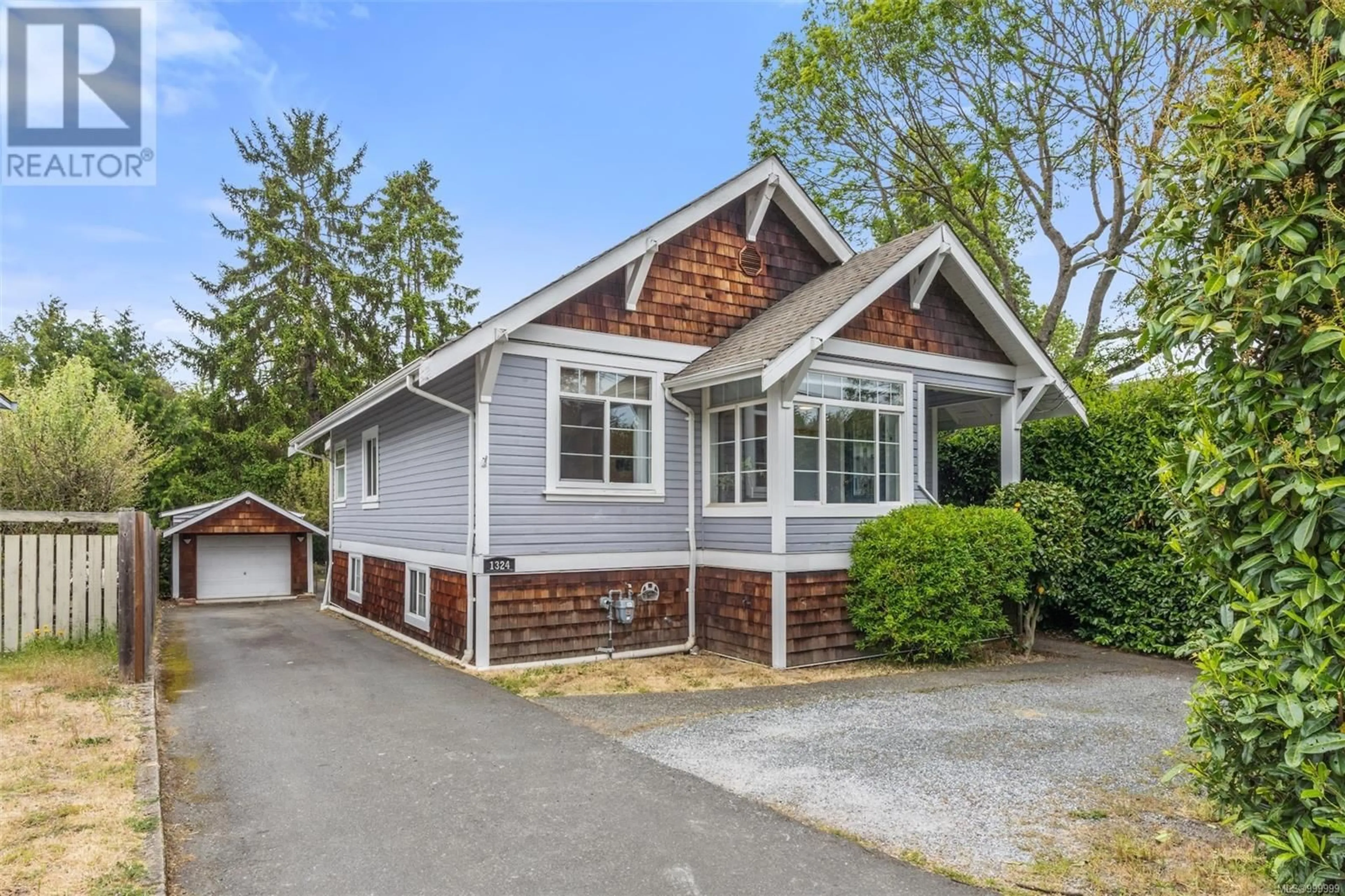 Home with vinyl exterior material, street for 1324 FINLAYSON STREET, Victoria British Columbia V8T2V6