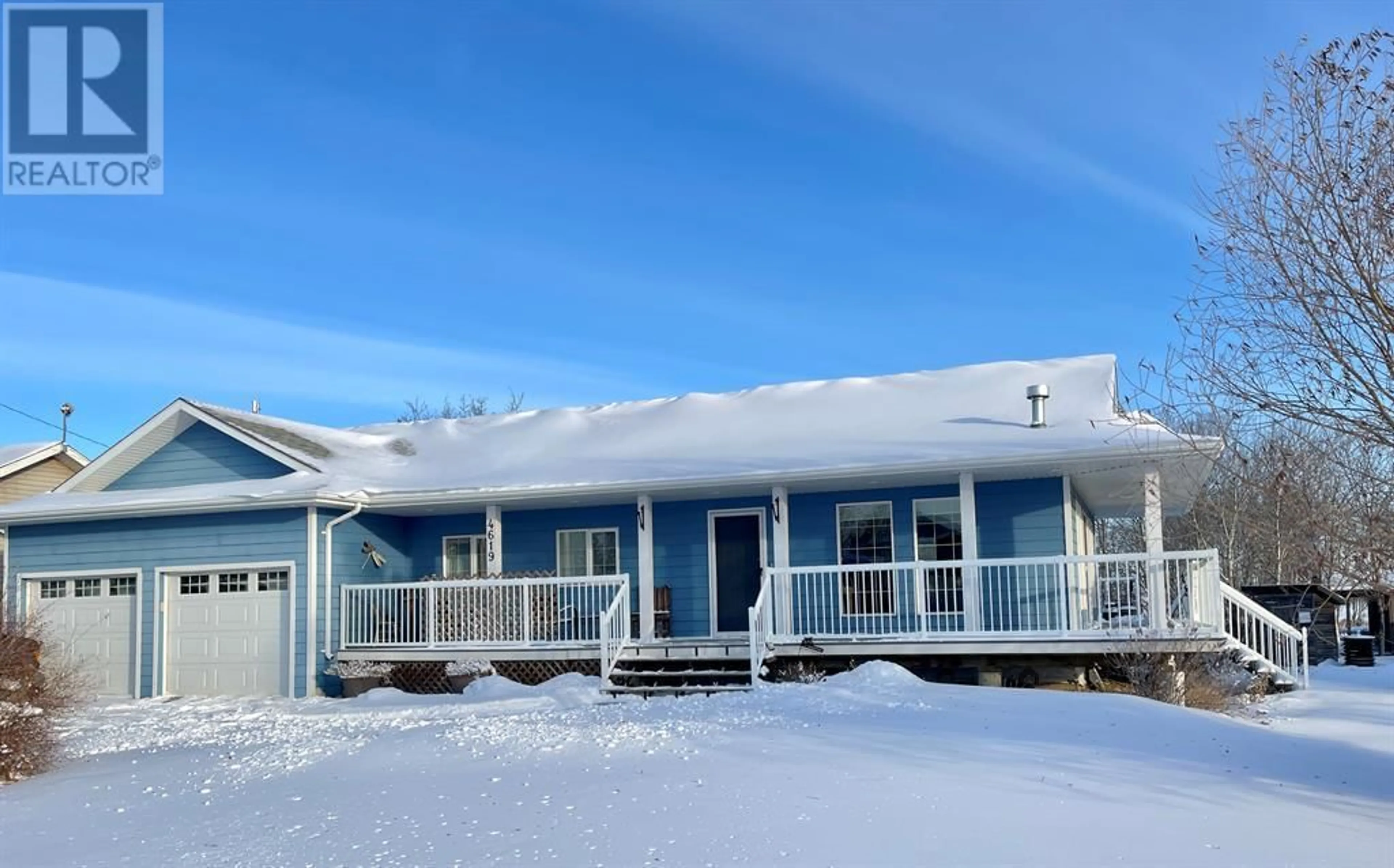 Cottage for 4619 51 Street, Mannville Alberta T0B2W0