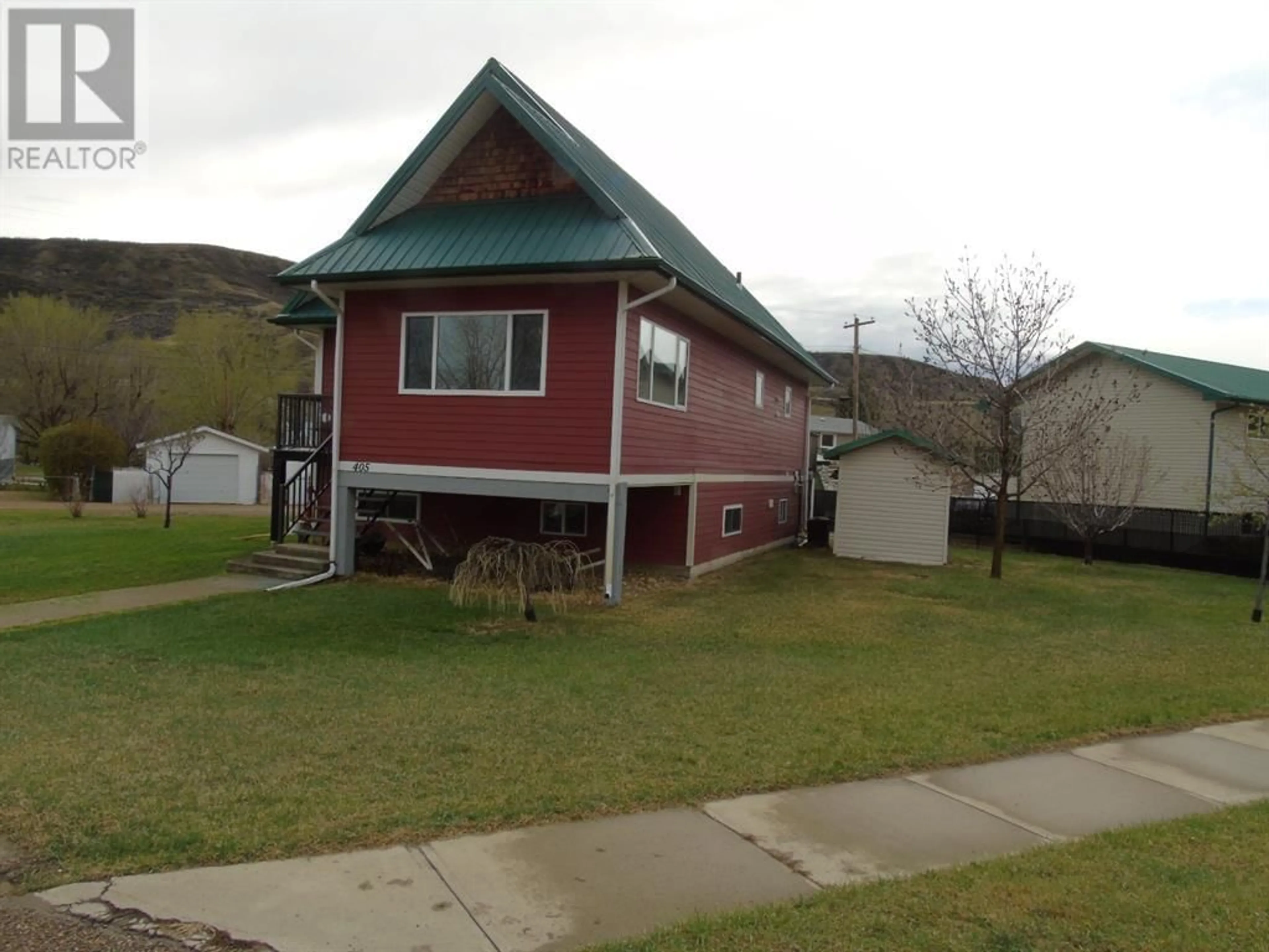 Frontside or backside of a home for 405 1 Avenue, Drumheller Alberta T0J1B0