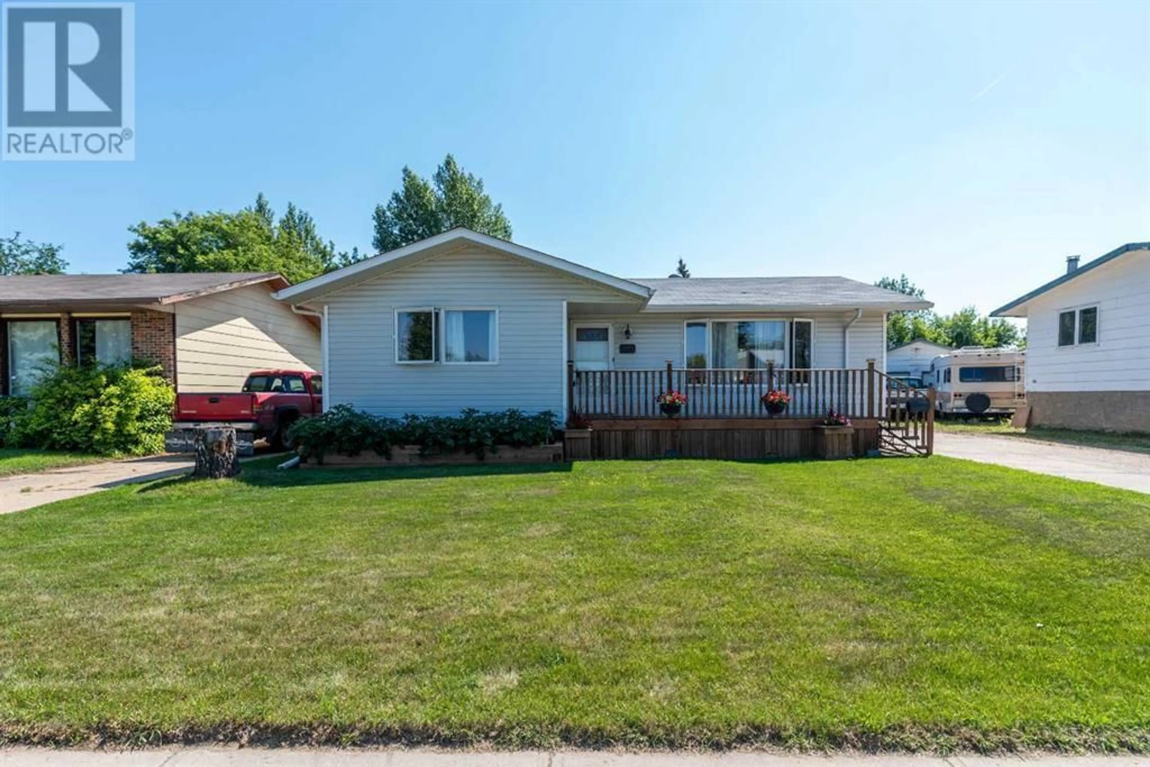 Frontside or backside of a home for 2909 47 Avenue, Lloydminster Saskatchewan S9V1E6