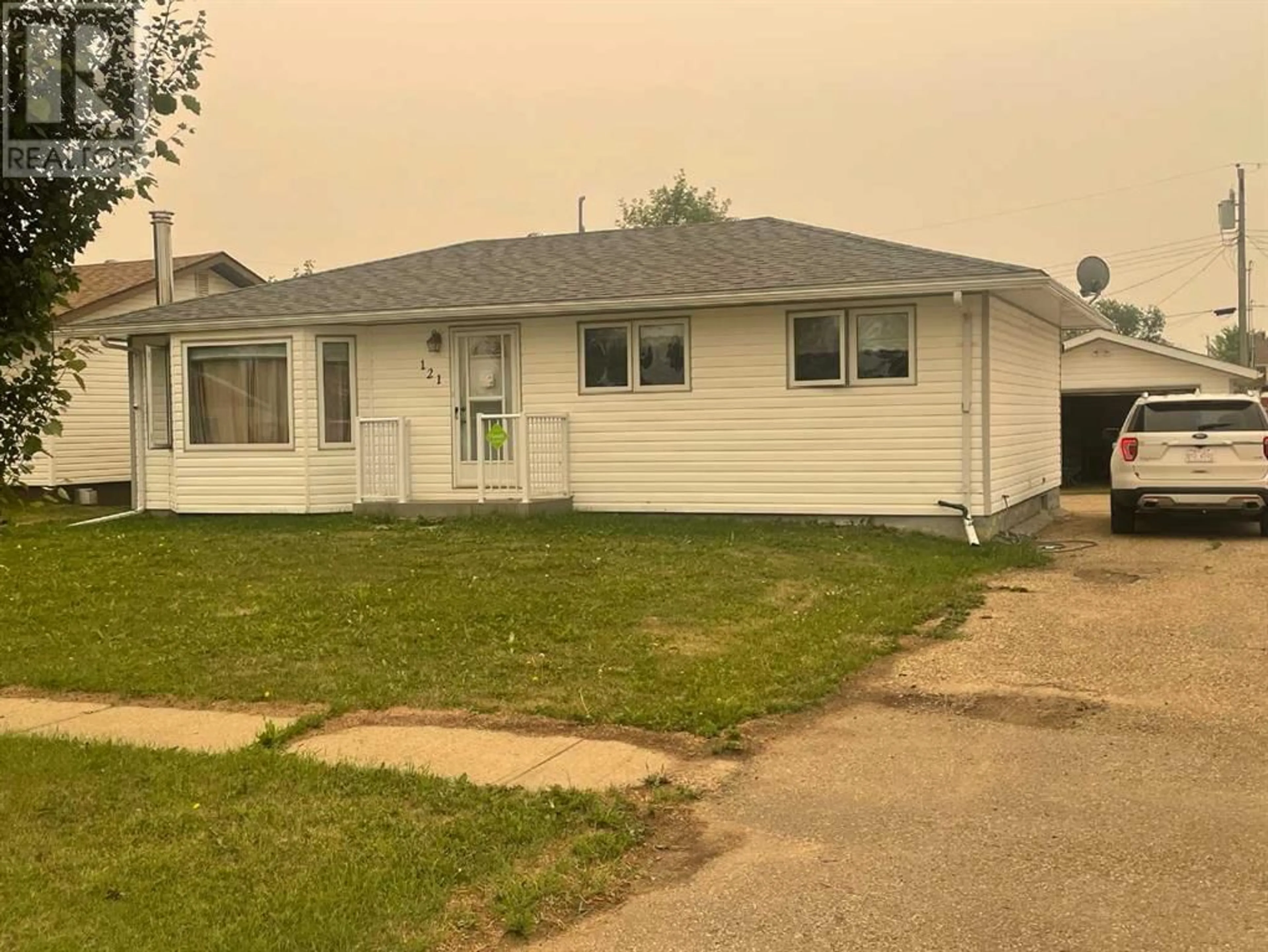 Frontside or backside of a home for 121 2 Avenue, Falher Alberta T0H1M0