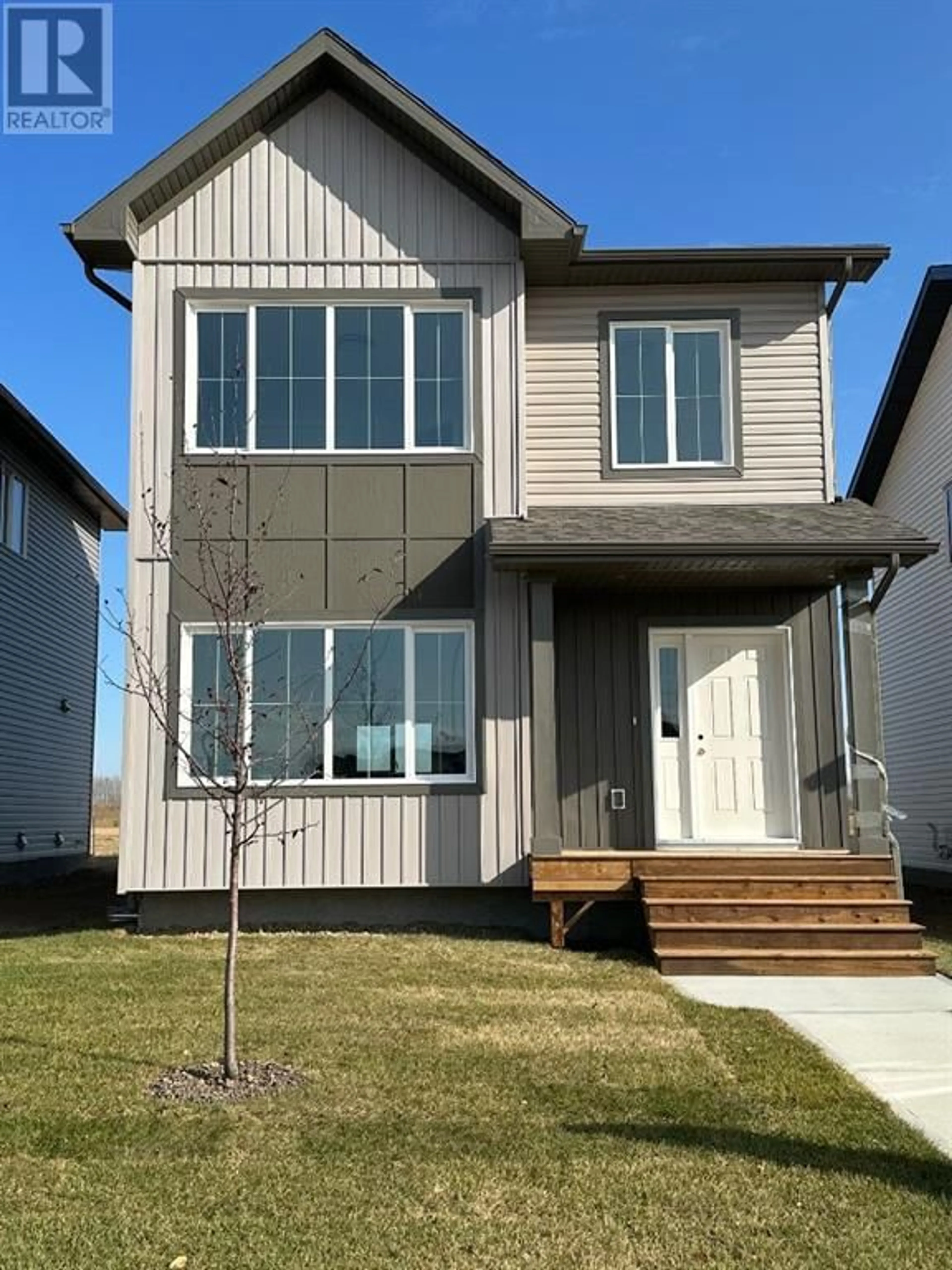 Frontside or backside of a home for 117 Mcghee Street, Fort McMurray Alberta T9H0H2