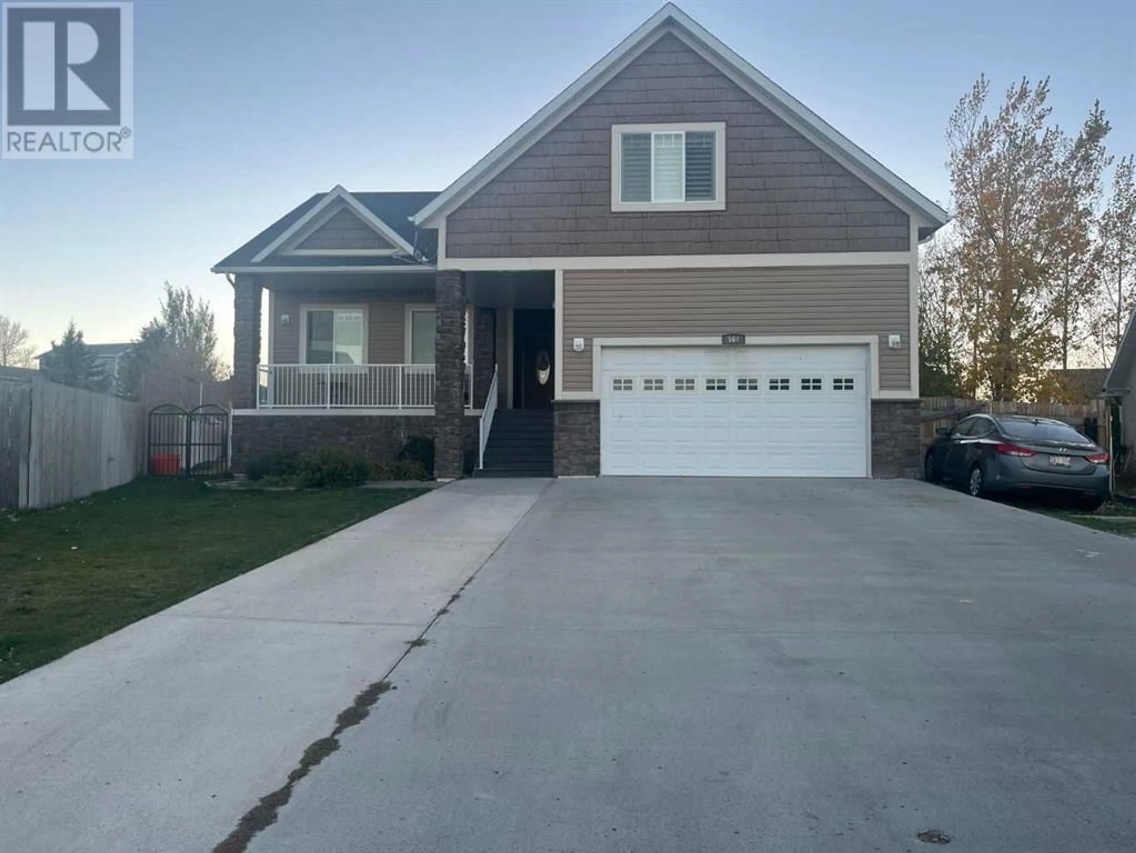 Frontside or backside of a home for 560 7A Avenue W, Cardston Alberta T0K0K0