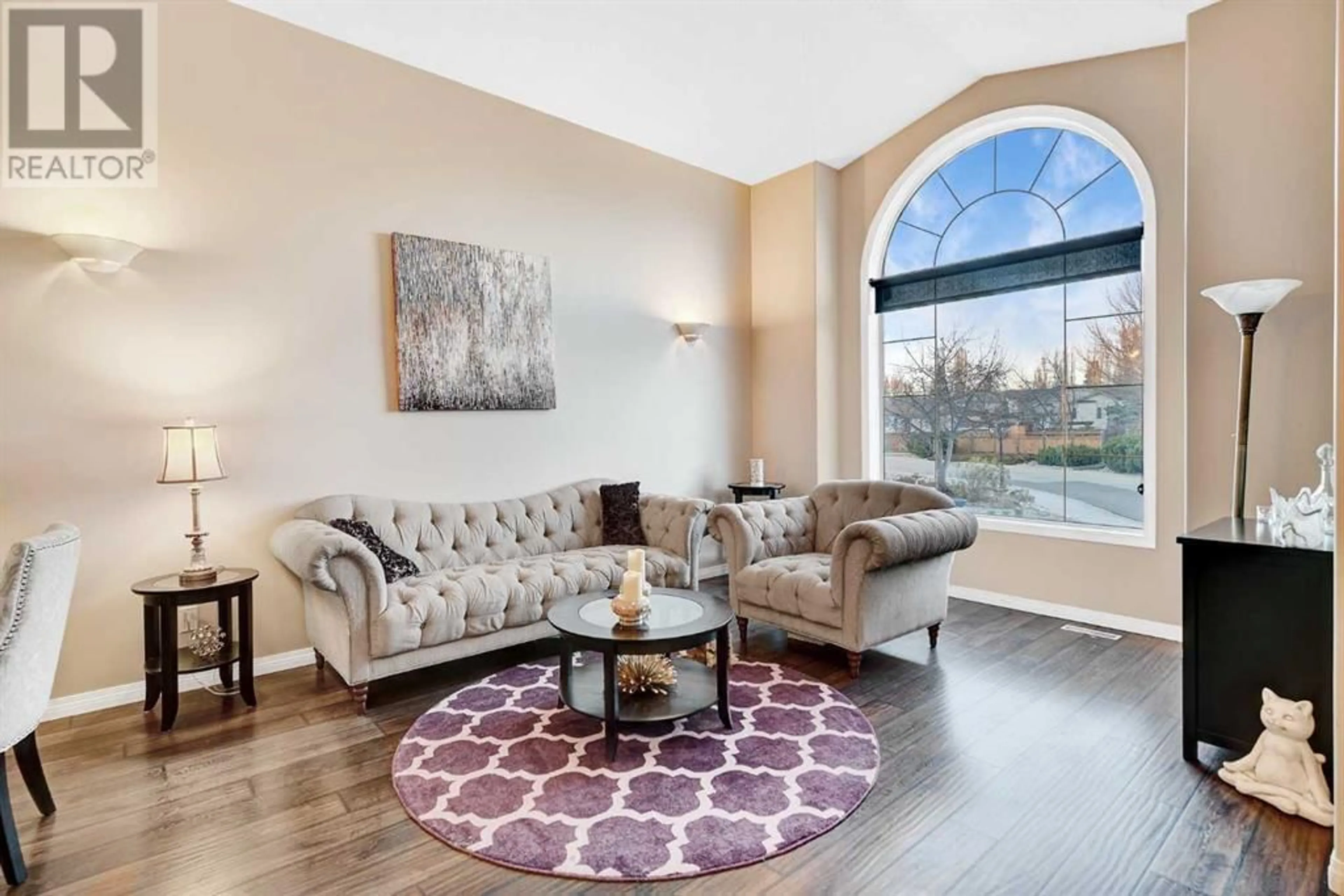 Living room for 9301 61 Avenue, Grande Prairie Alberta T8W2E5