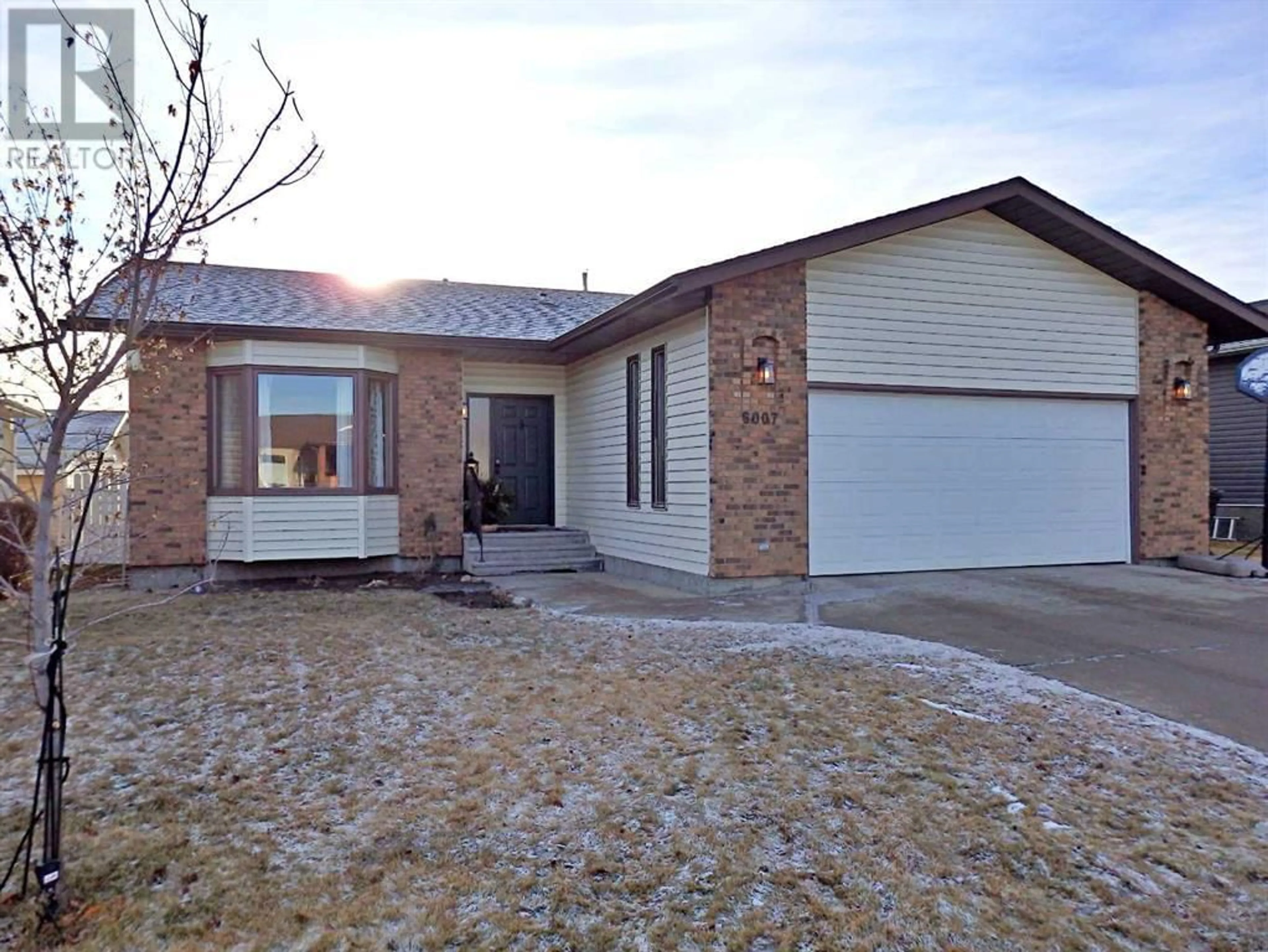Frontside or backside of a home for 6007 51 Avenue, Vermilion Alberta T9X1X2
