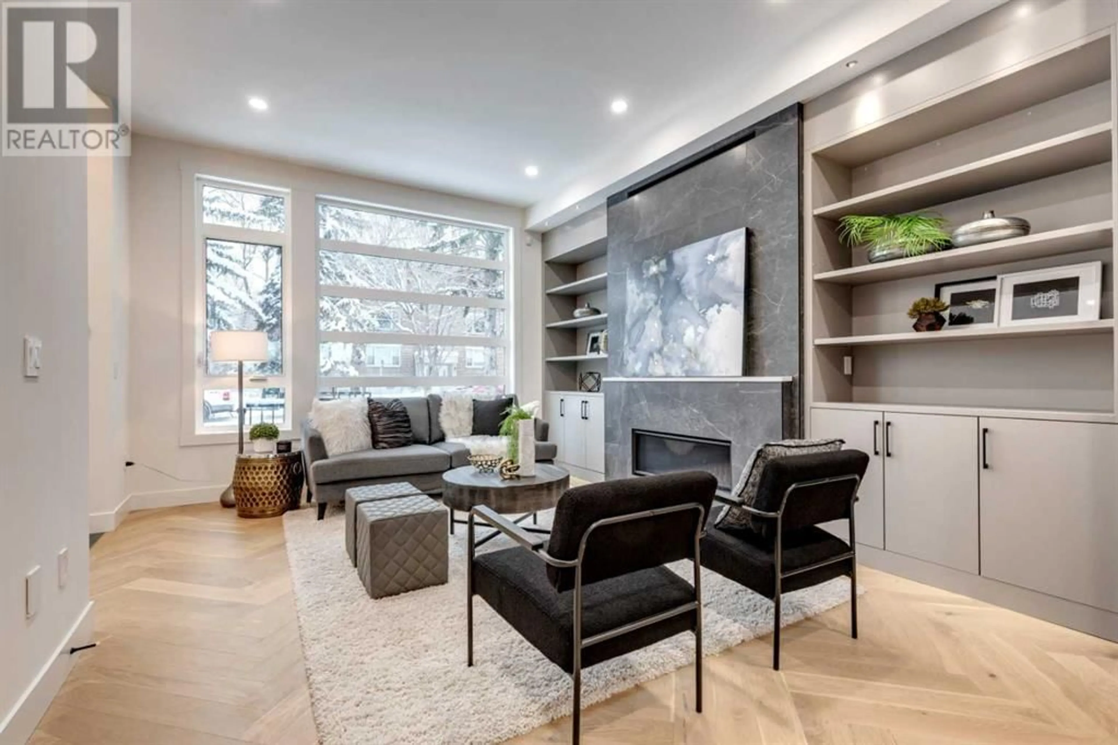 Living room for 617 Royal Avenue SW, Calgary Alberta T2S0G1