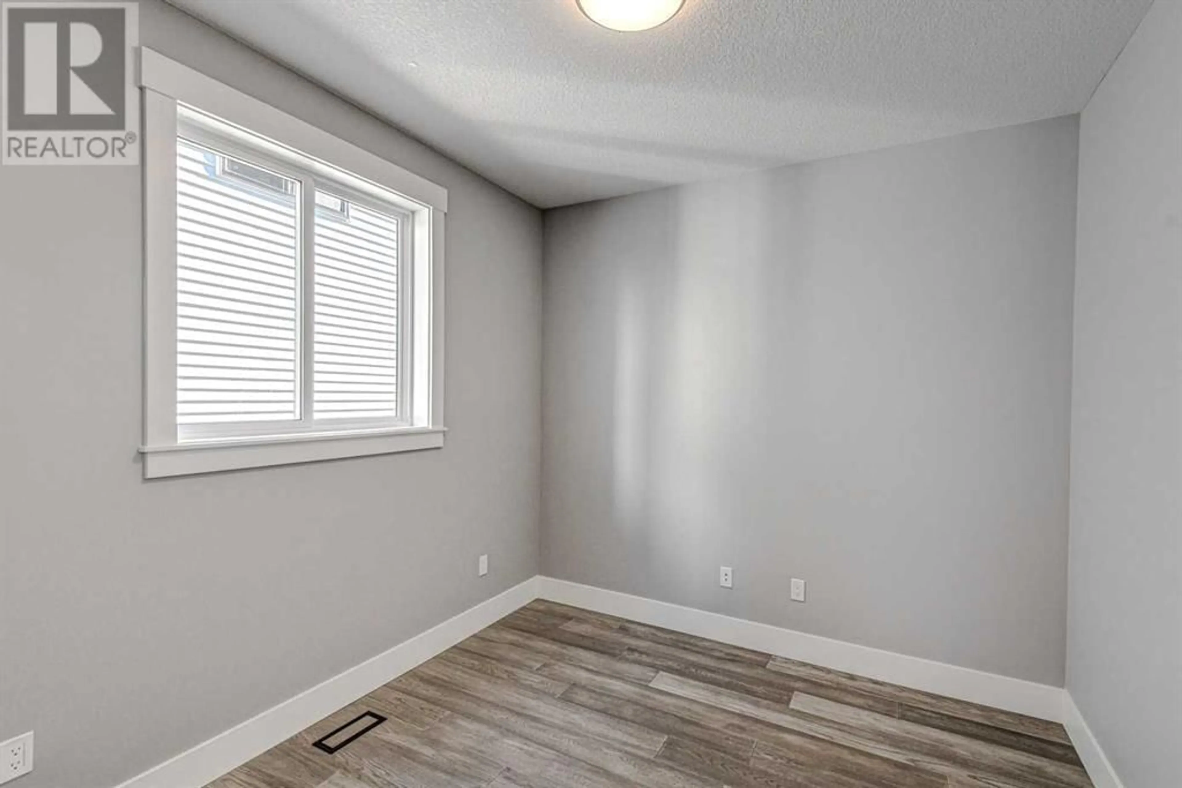 A pic of a room for 1213 Coopers Drive SW, Airdrie Alberta T4B0M1