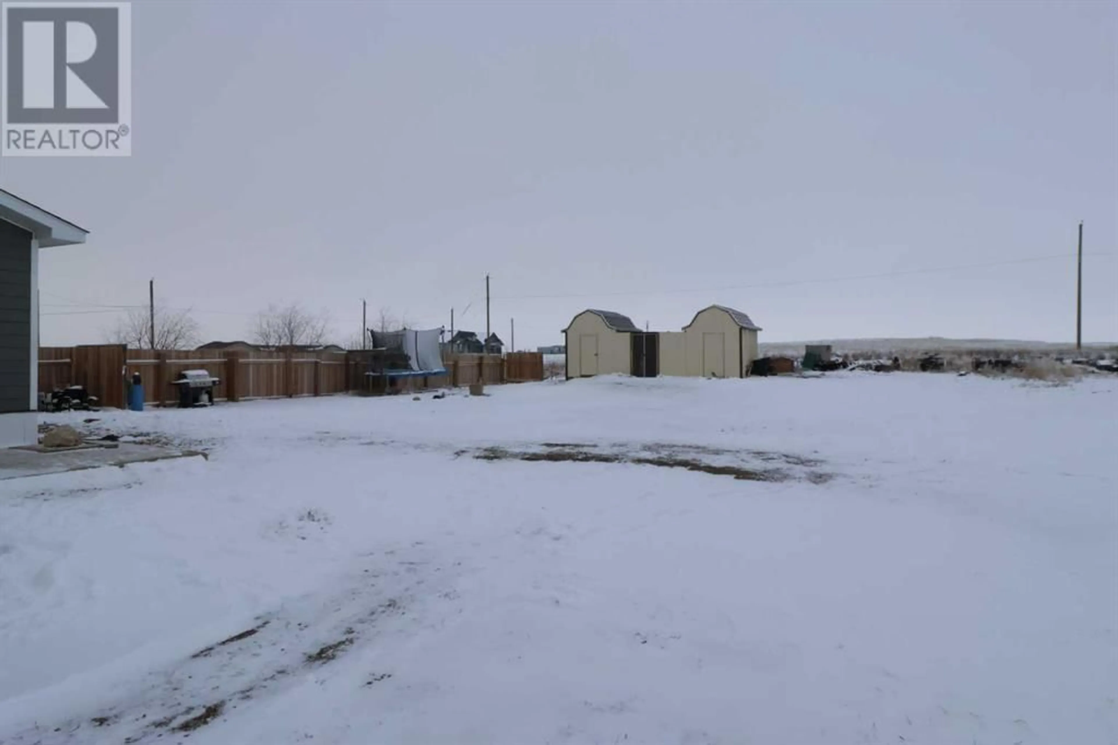Fenced yard for 151 Centre Avenue, Rural Forty Mile No. 8, County of Alberta T0K0G0