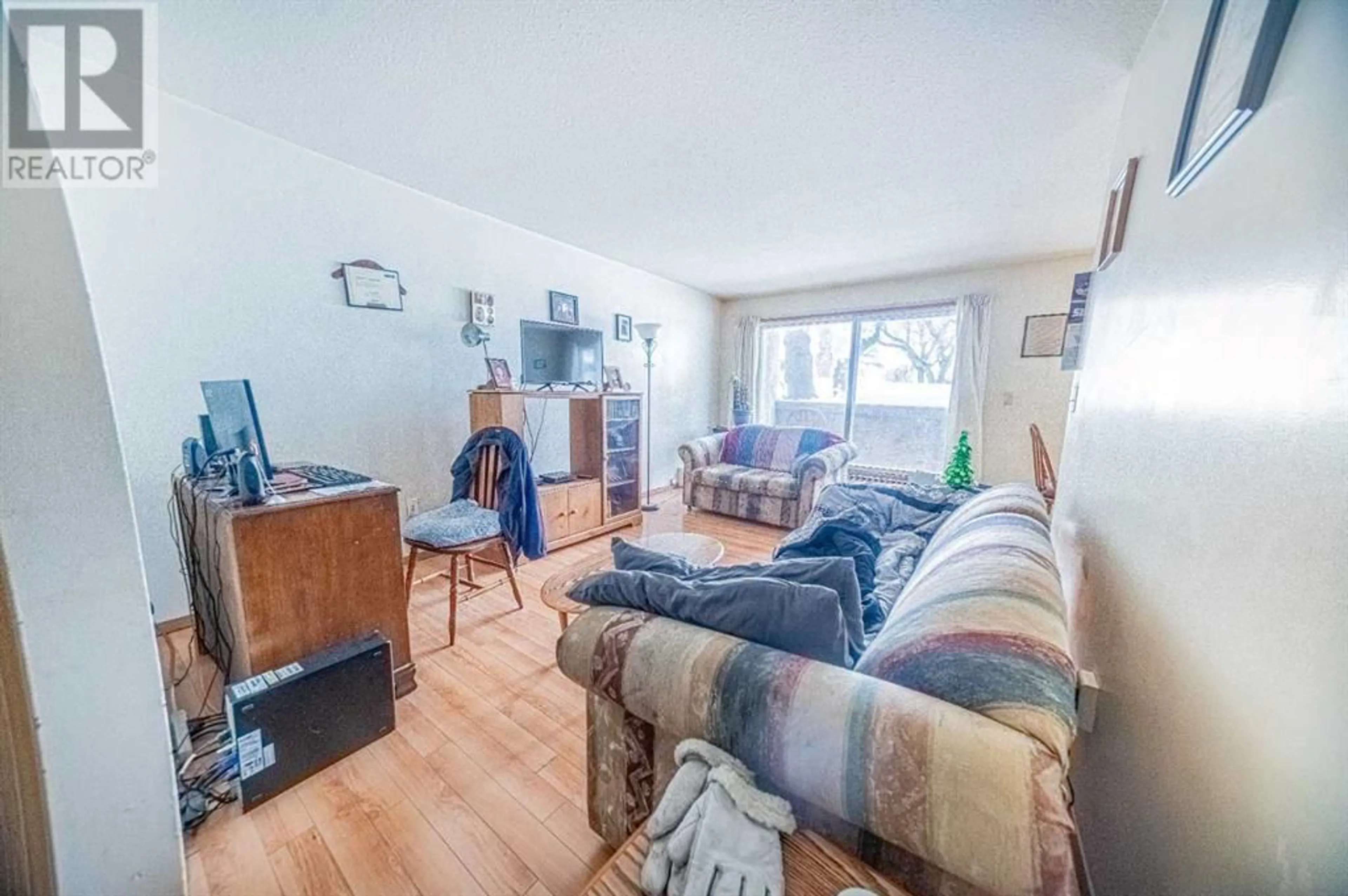 Living room for 106 5120 62 Street, Red Deer Alberta T4N6P9