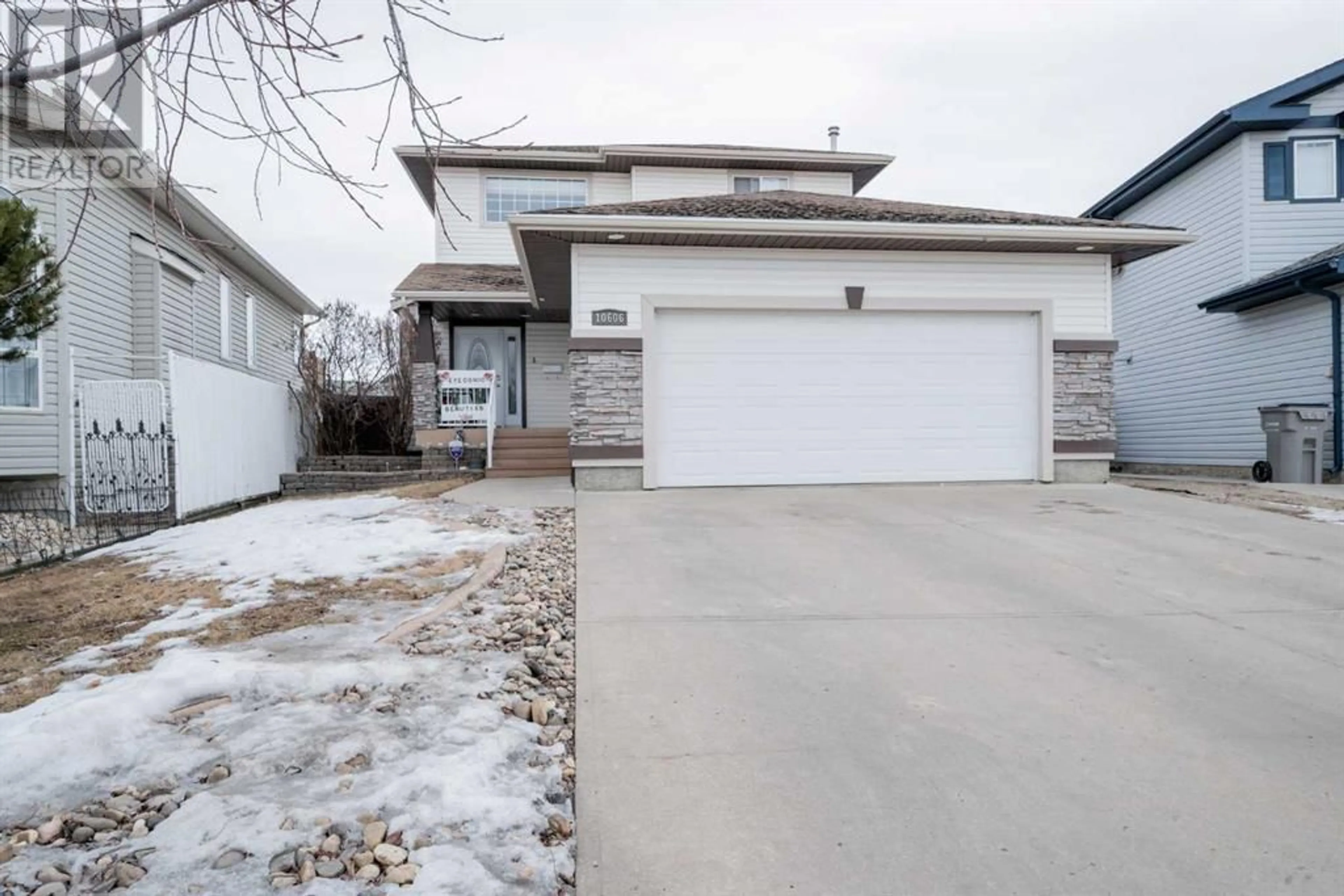 Frontside or backside of a home for 10606 124A Avenue, Grande Prairie Alberta T8V8J2