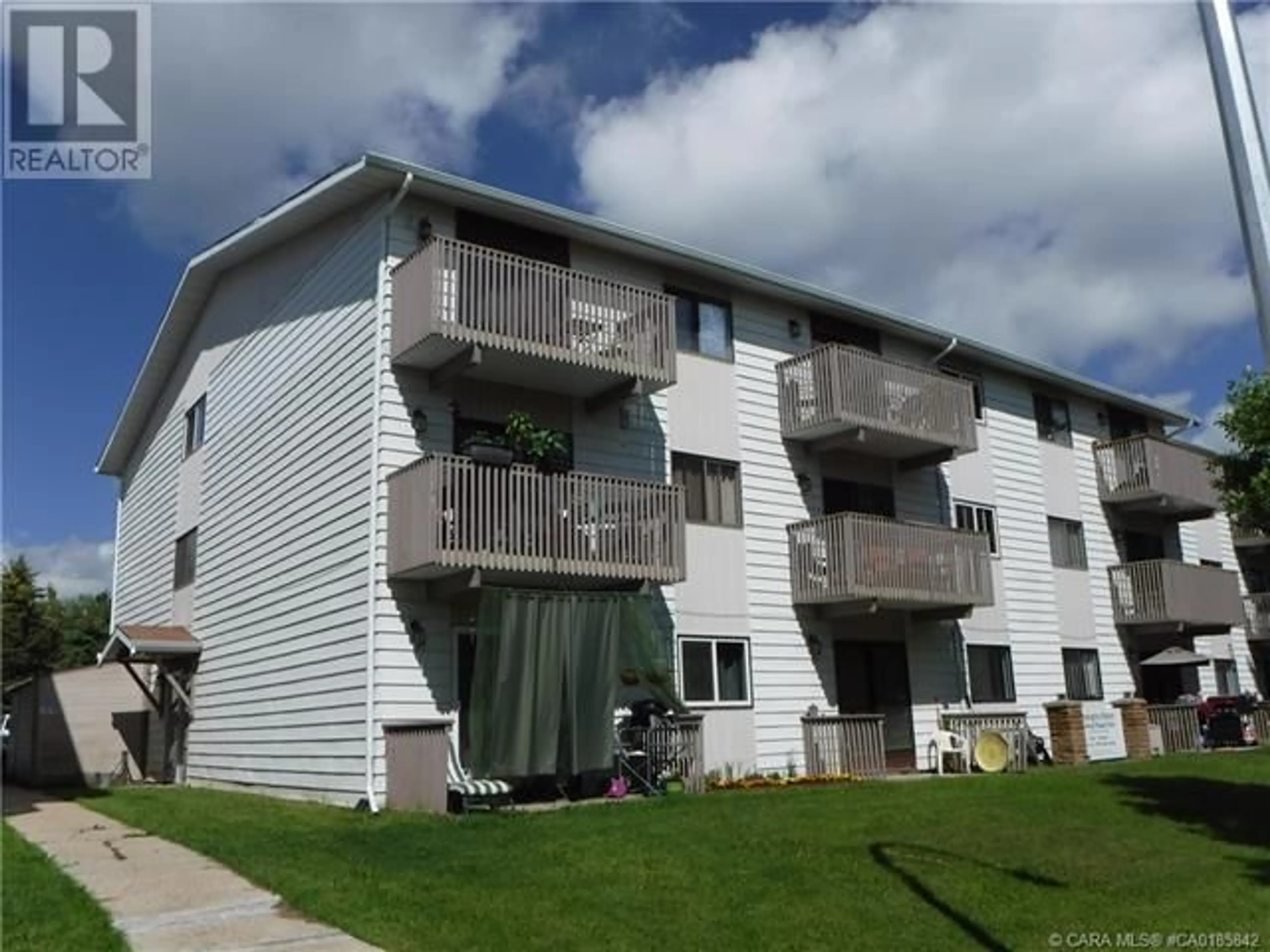 A pic from exterior of the house or condo for 203 114 Mount Pleasant Drive, Camrose Alberta T4V2M7