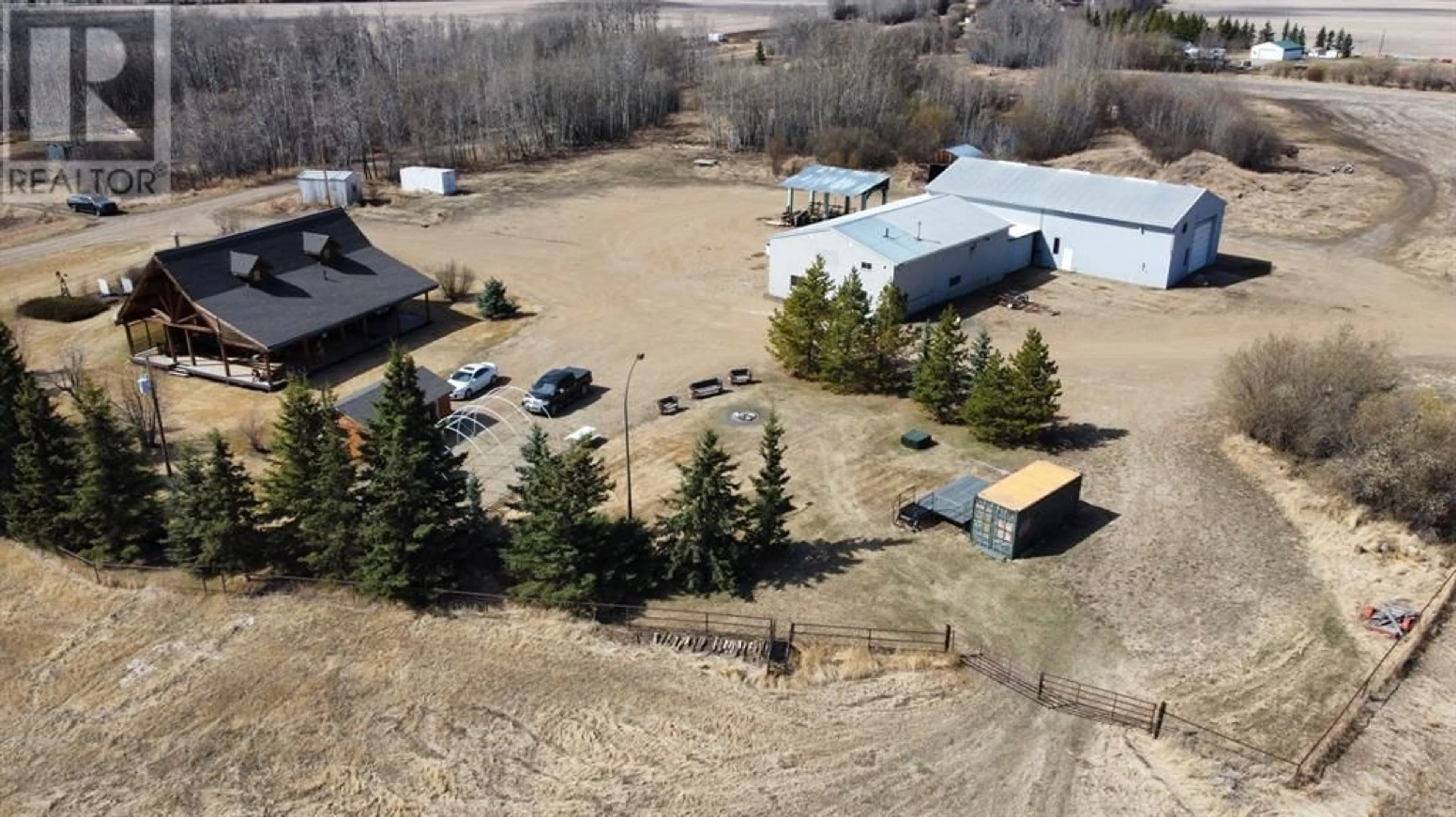 Outside view for 824026 64 Highway, Rural Fairview No. 136, M.D. of Alberta T0H1L0