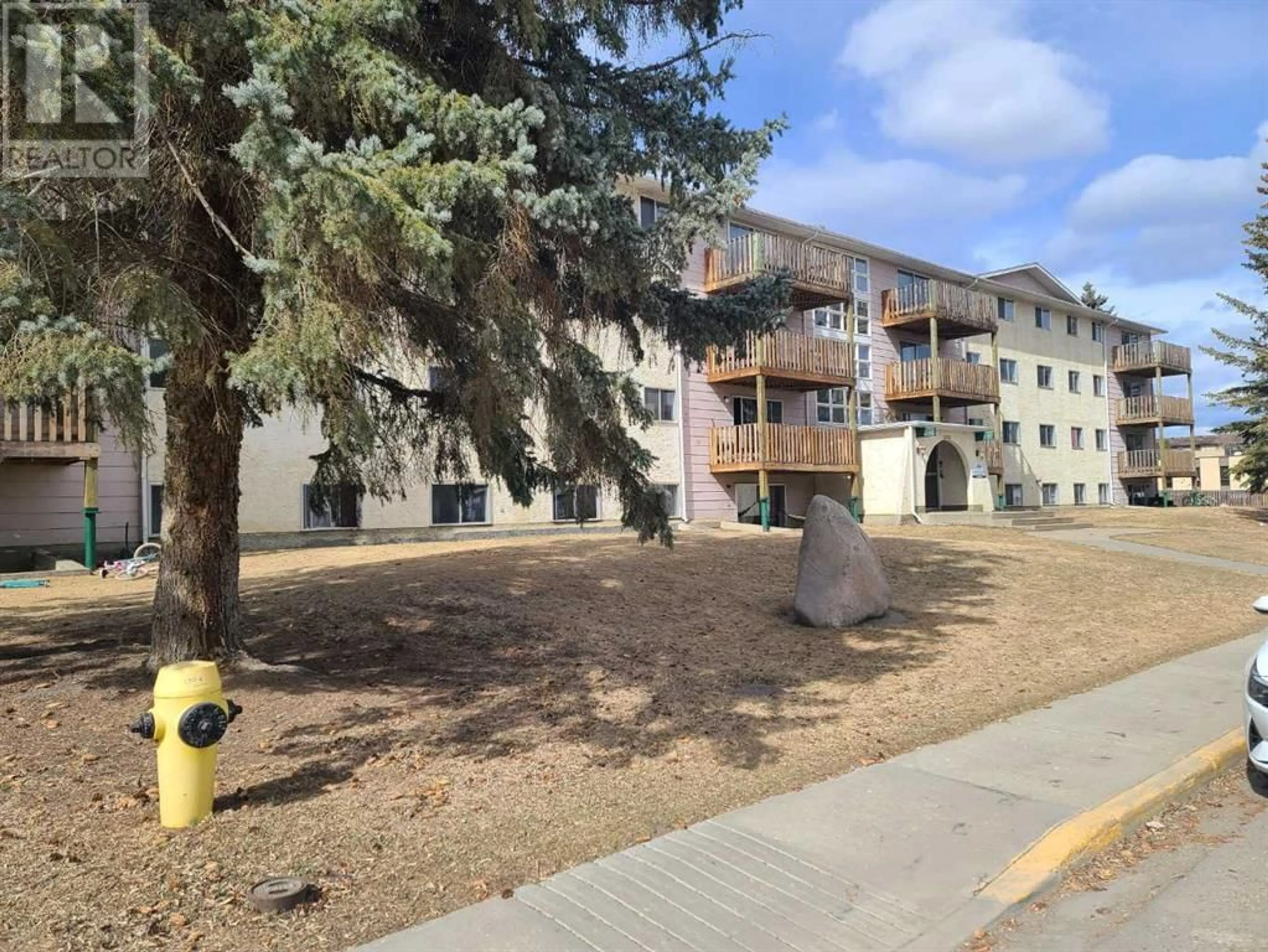 A pic from exterior of the house or condo for 404 7802 99 Street, Peace River Alberta T8S1R7