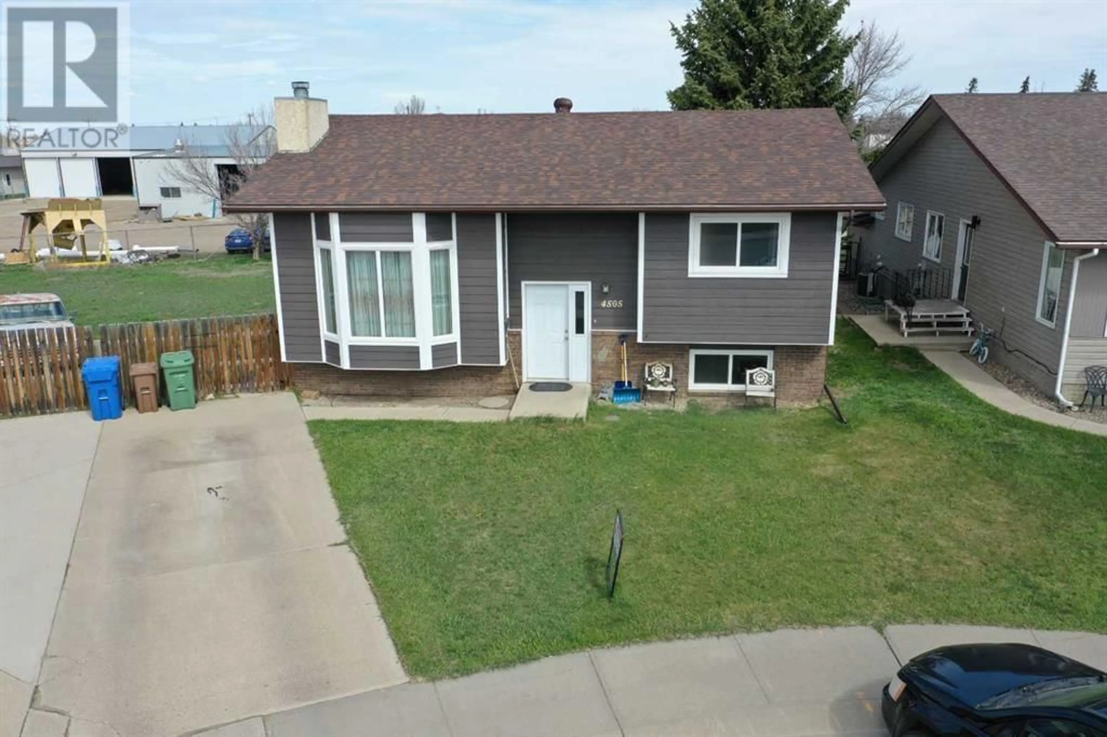 Frontside or backside of a home for 4505 Haven Place, Taber Alberta T1G1A1