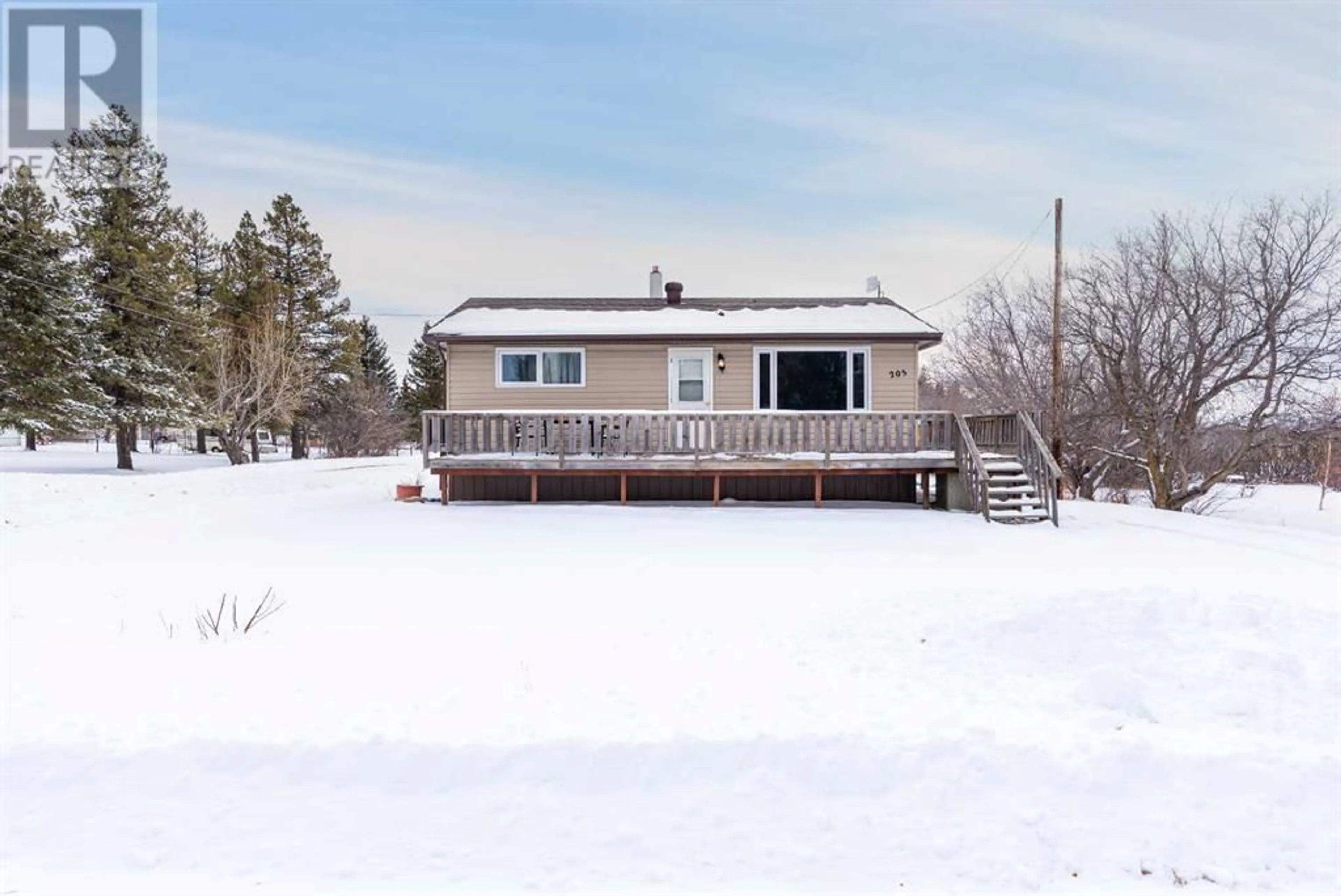 Cottage for 205 1 Avenue W, Marsden Saskatchewan S0M1P0