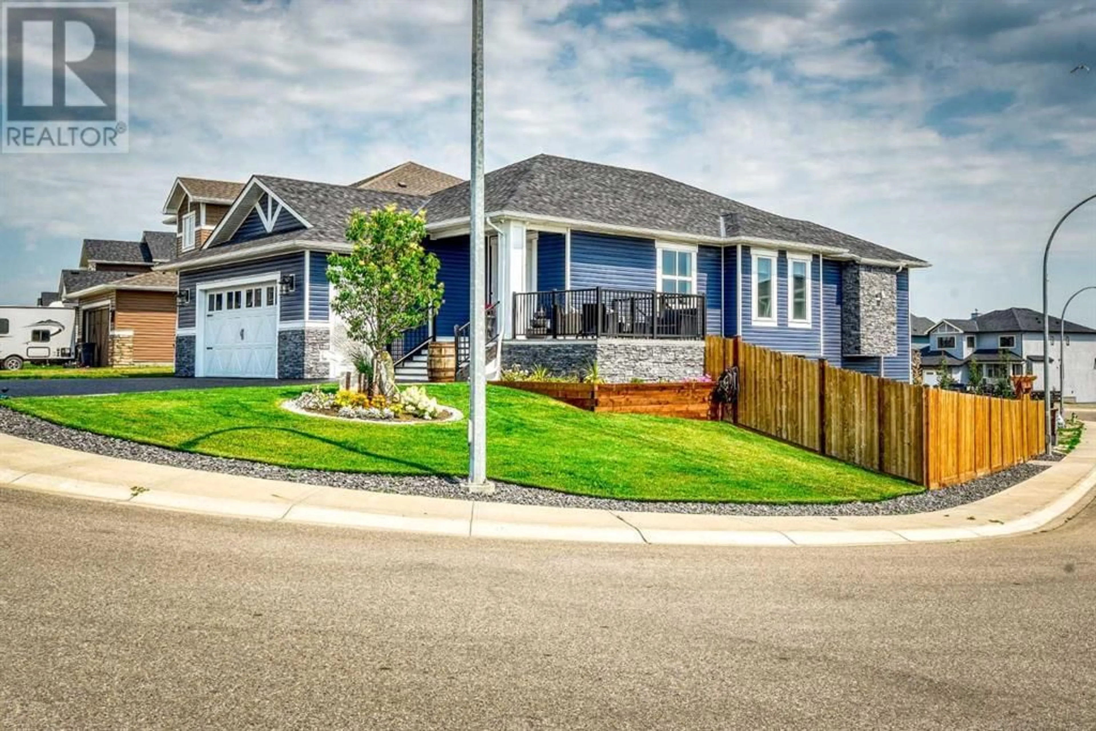 Frontside or backside of a home for 14 Lakes Estates Circle, Strathmore Alberta T1P0B7
