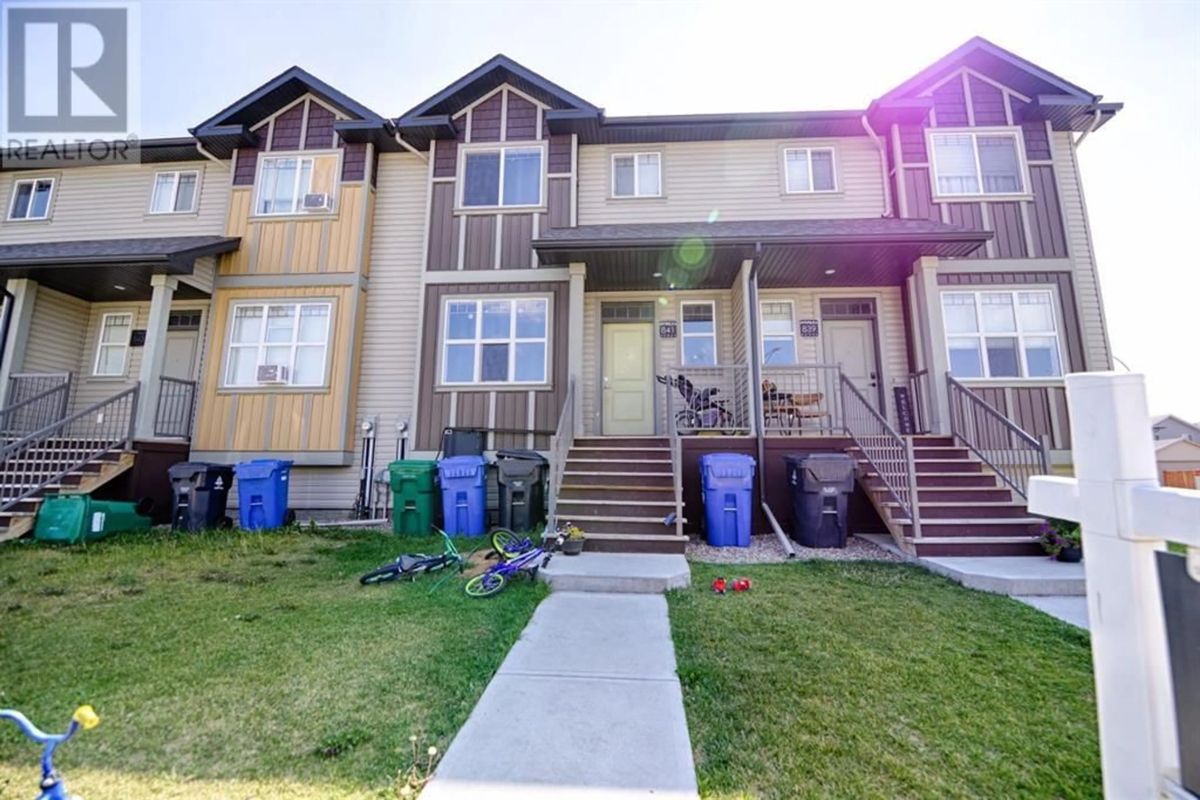 A pic from exterior of the house or condo for 841 Greywolf Run N, Lethbridge Alberta T1H7C9