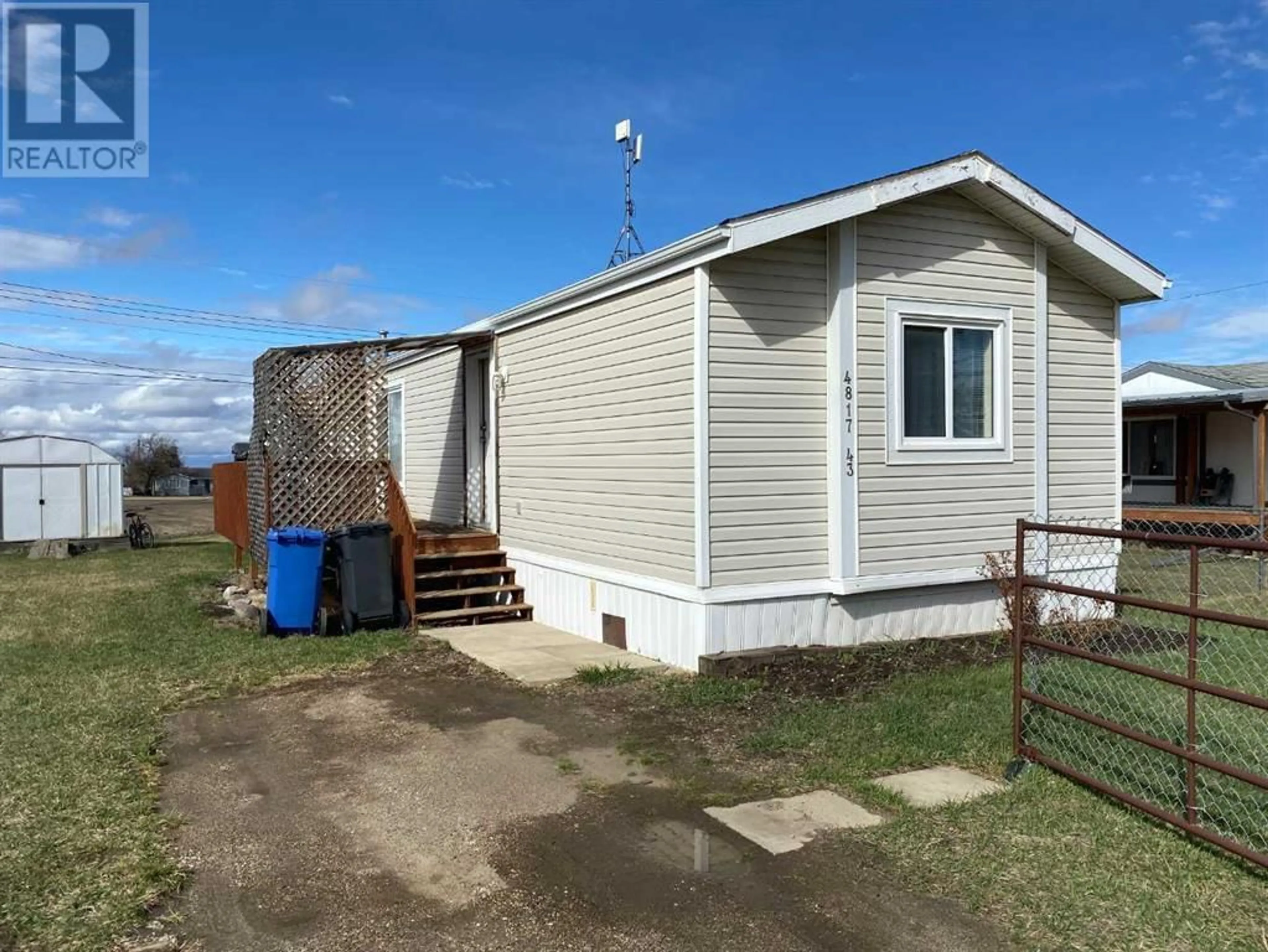 Frontside or backside of a home for 4817 43A Avenue, Spirit River Alberta T0H3G0