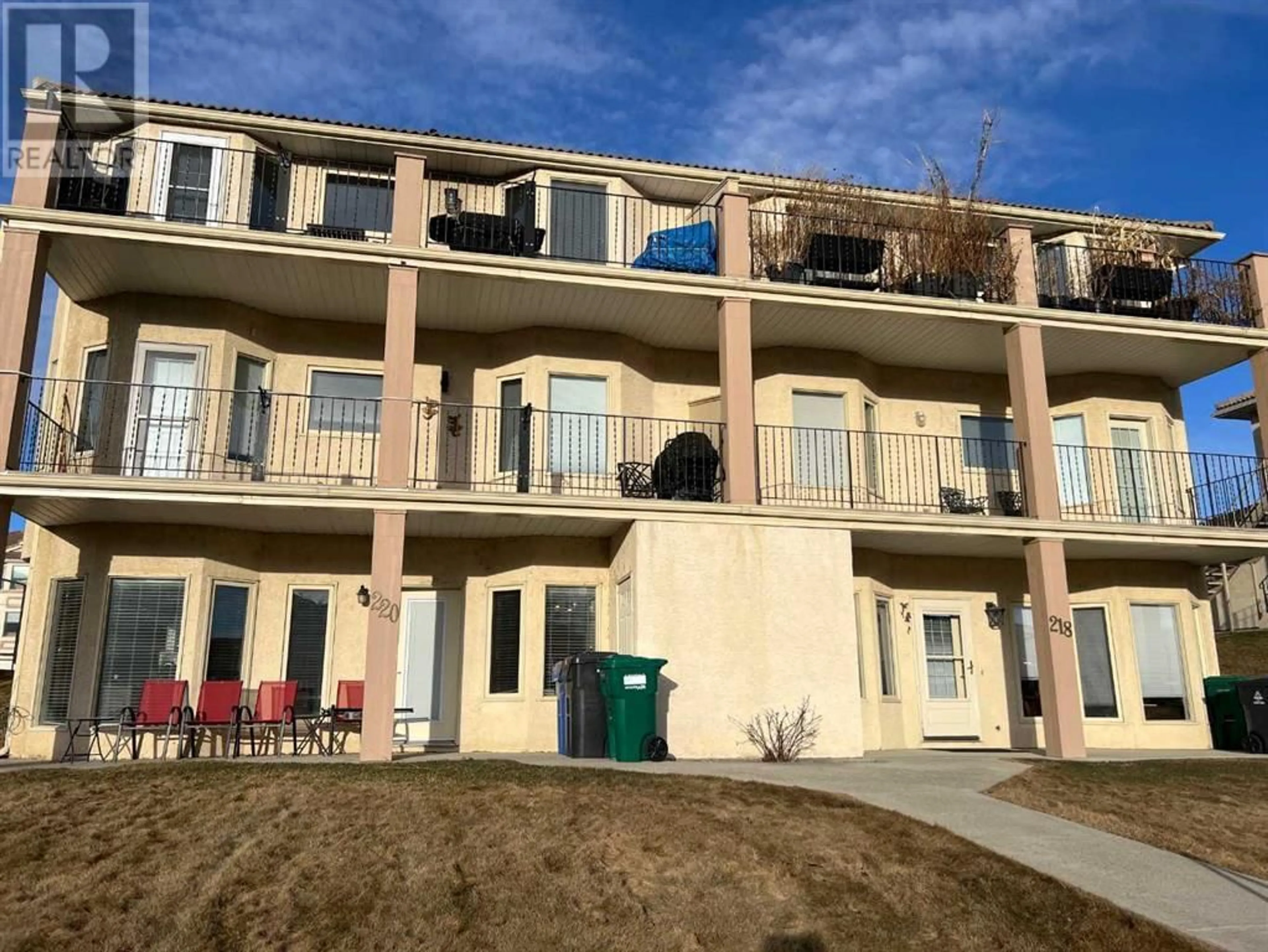 A pic from exterior of the house or condo for # 220 Canyon Boulevard W, Lethbridge Alberta T1K6V1