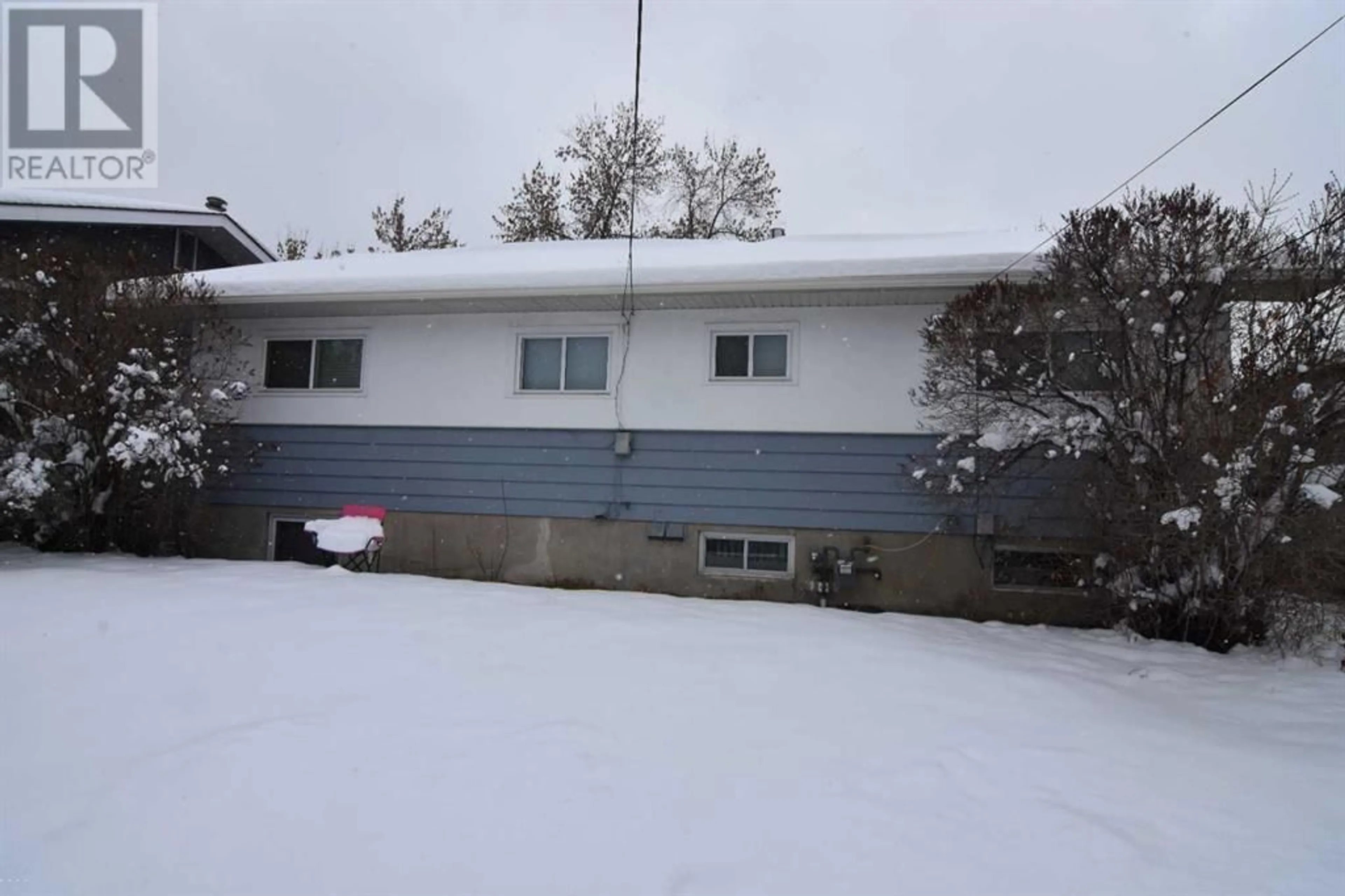 Frontside or backside of a home for 1235 19 Street NE, Calgary Alberta T2E4Y1