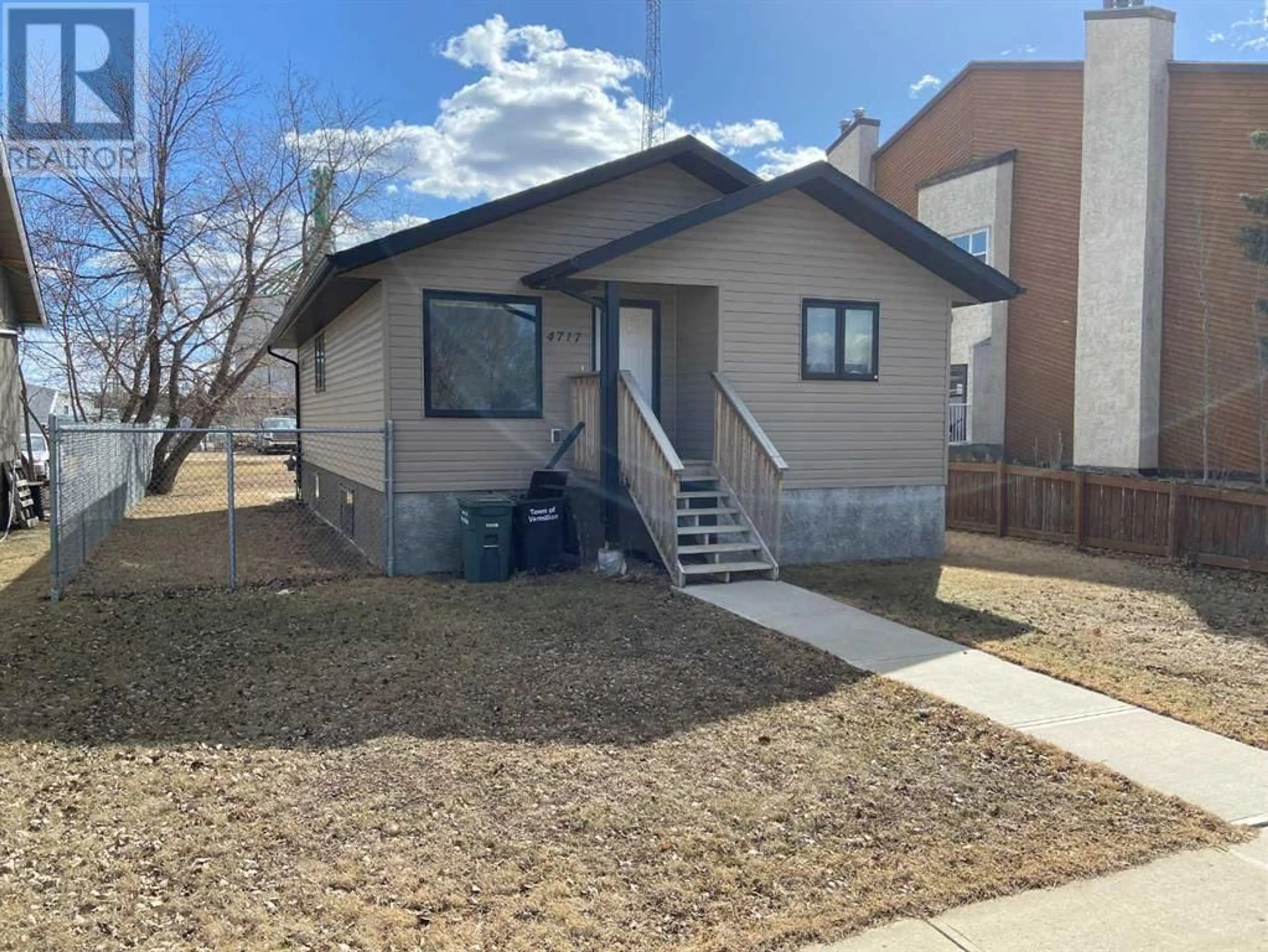 Frontside or backside of a home for 4717 48B Avenue, Vermilion Alberta T9X1T2