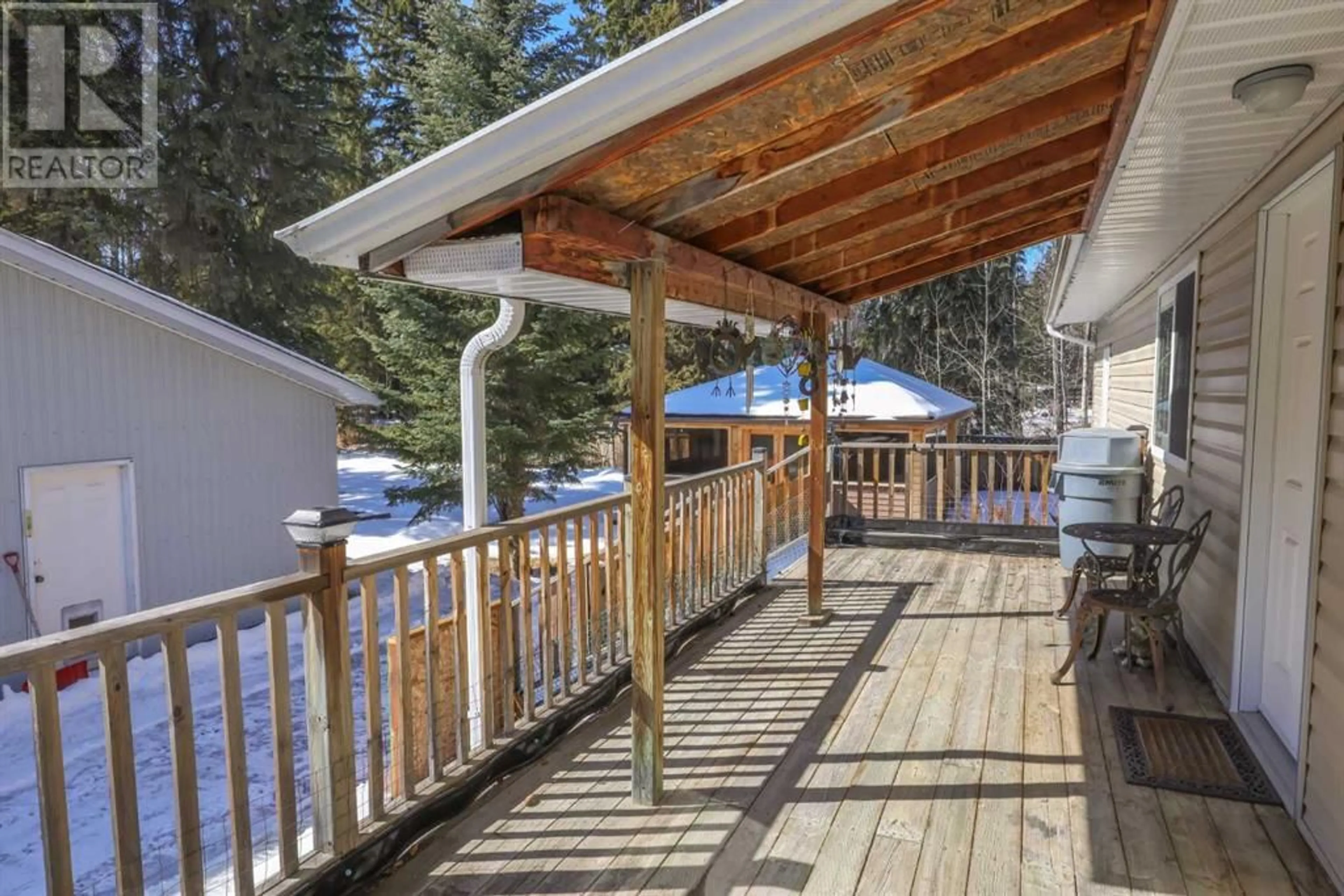 Patio for 25 COUNTRY MEADOWS Drive, Rural Clearwater County Alberta T4T1A4