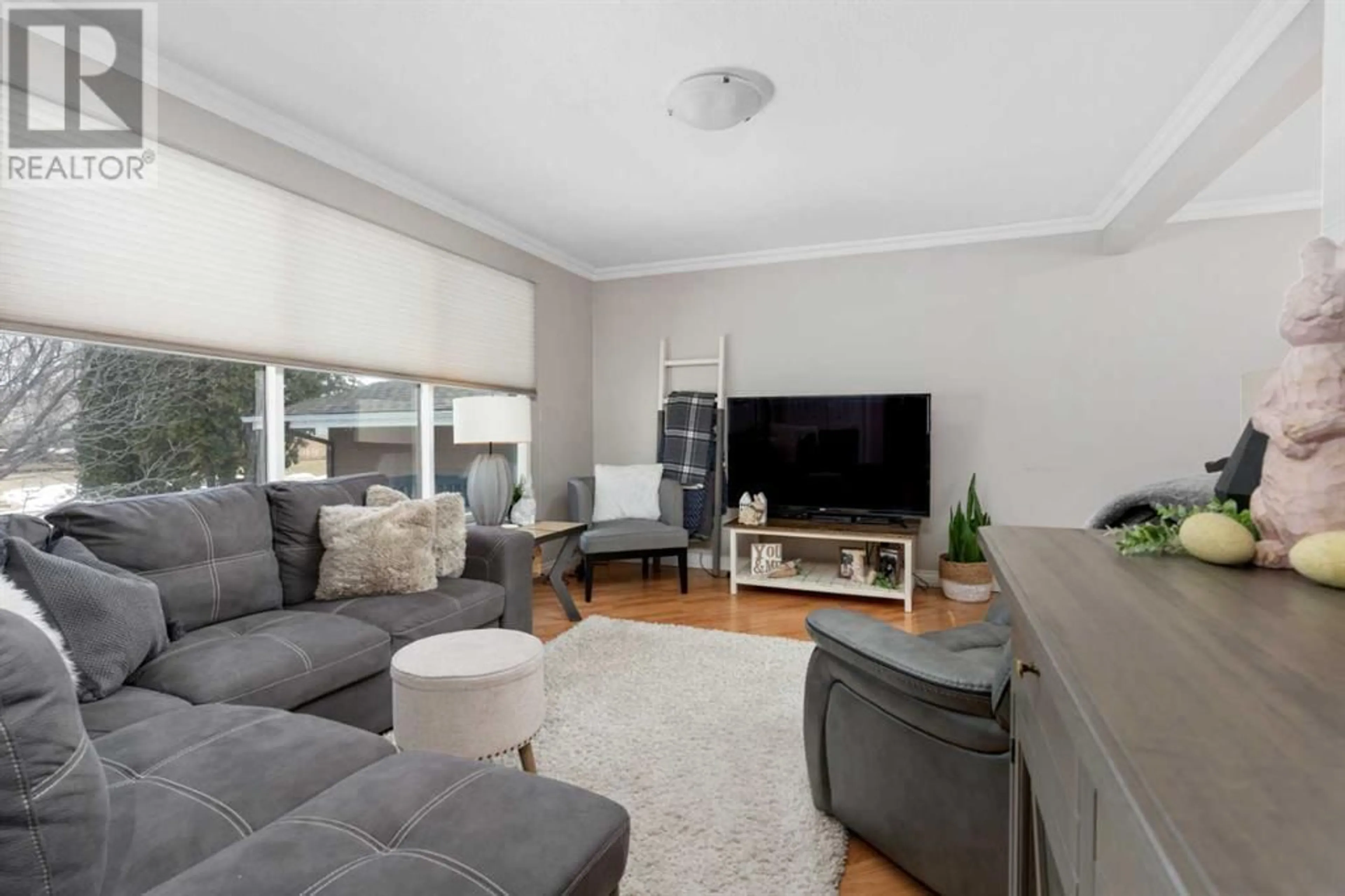 Living room for 5029 49 Street, Sedgewick Alberta T0B4C0