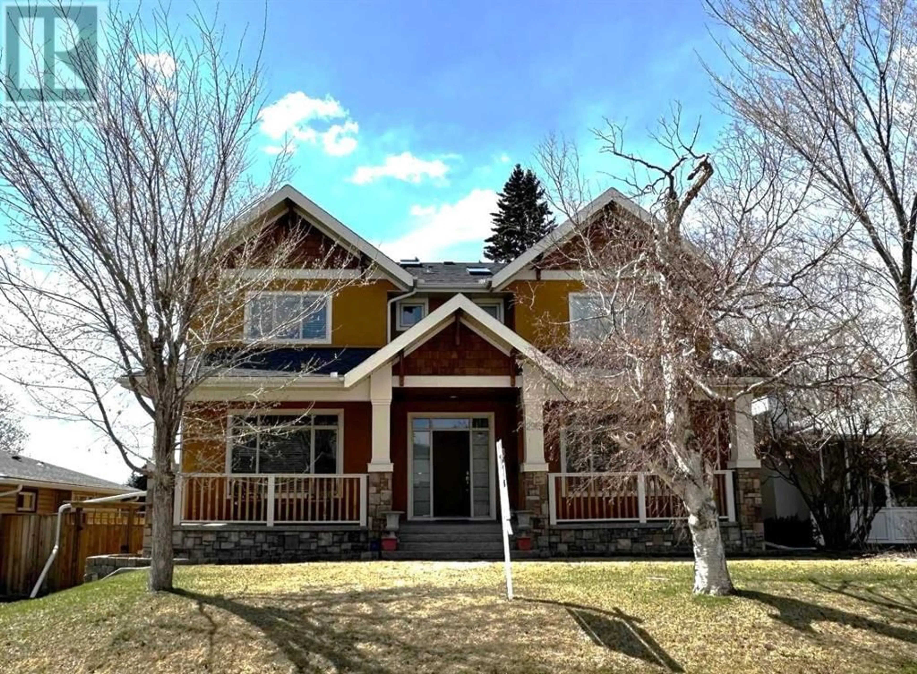 Frontside or backside of a home for 2915 14 Avenue NW, Calgary Alberta T2N1N3