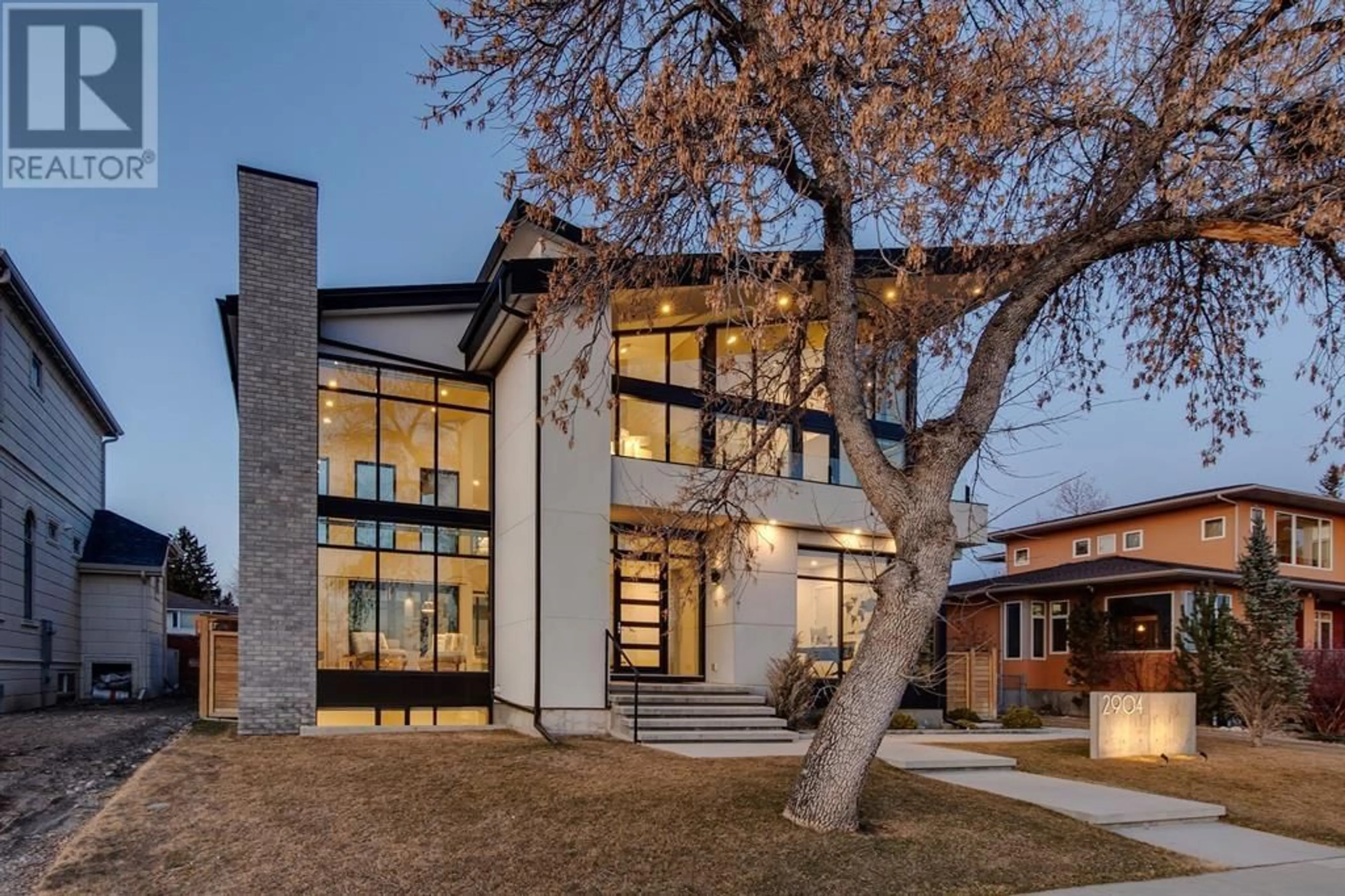 Home with brick exterior material for 2904 Toronto Crescent NW, Calgary Alberta T2N3W2