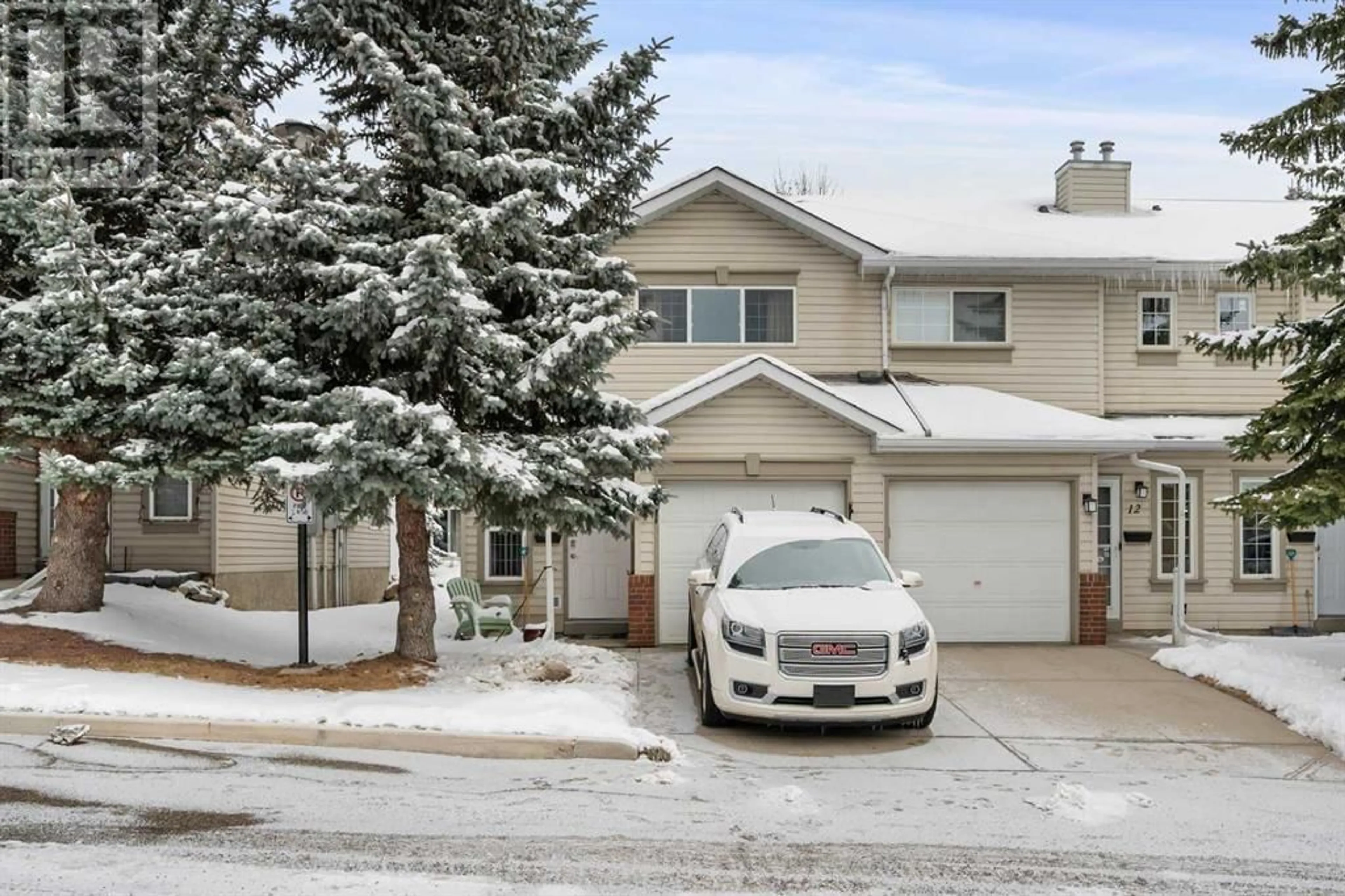 A pic from exterior of the house or condo for 10 Millrise Green SW, Calgary Alberta T2Y3E8