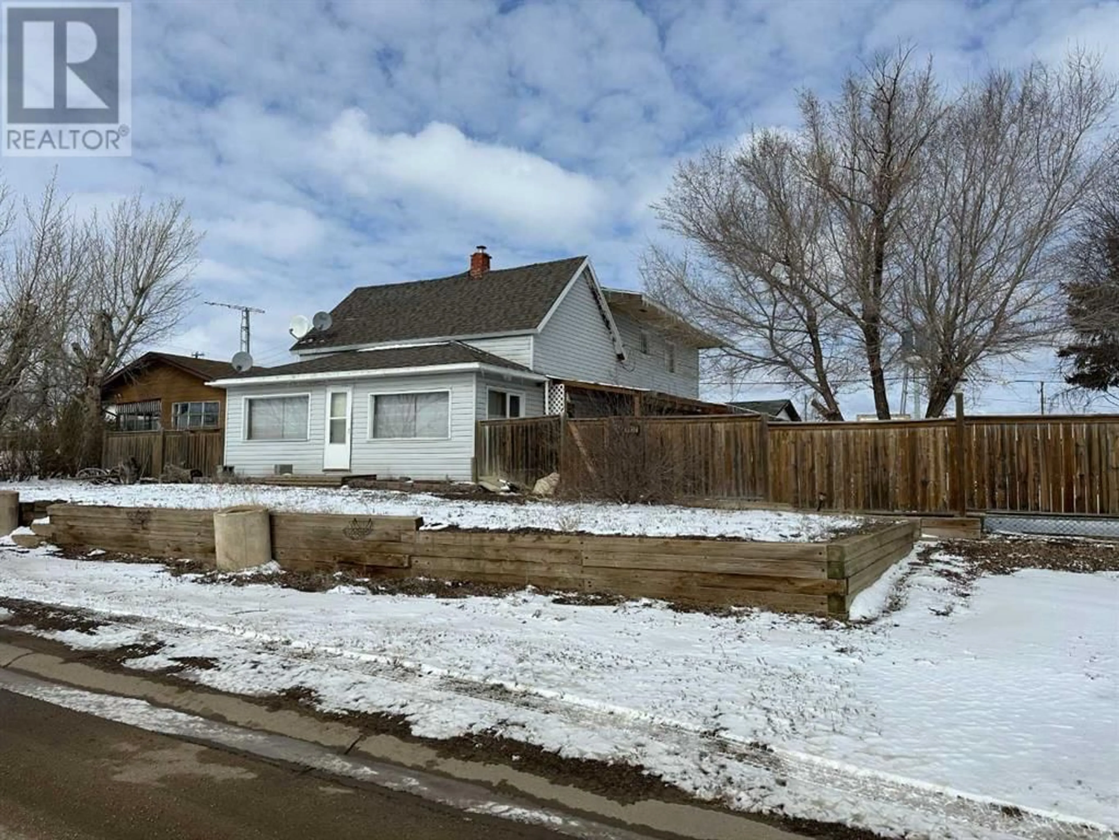 Frontside or backside of a home for 4917 Railway Avenue, Coronation Alberta T0C1C0